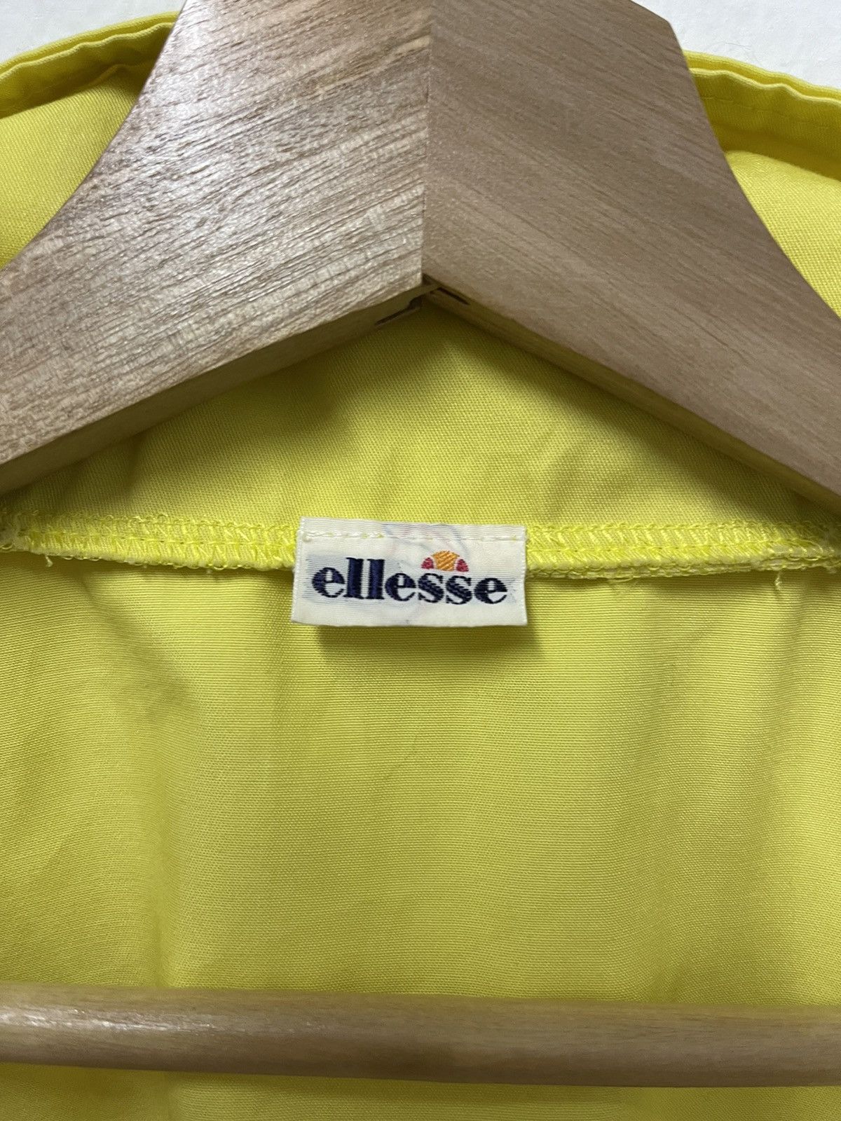 Ellesse × Vintage Vintage Ellesse Mini Logo Wainbraker Jacket Size US L / EU 52-54 / 3 - 10 Thumbnail
