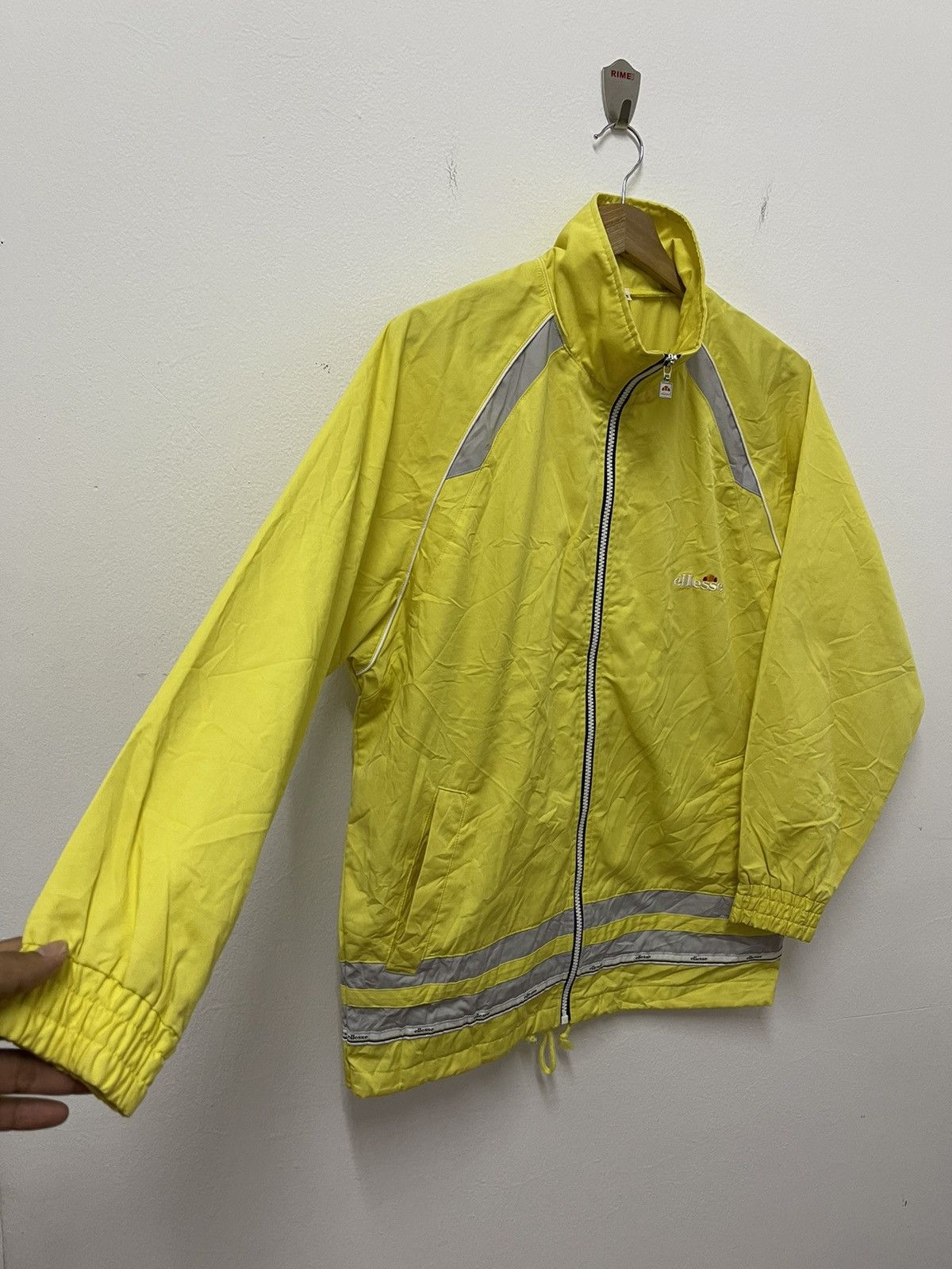 Ellesse × Vintage Vintage Ellesse Mini Logo Wainbraker Jacket Size US L / EU 52-54 / 3 - 2 Thumbnail