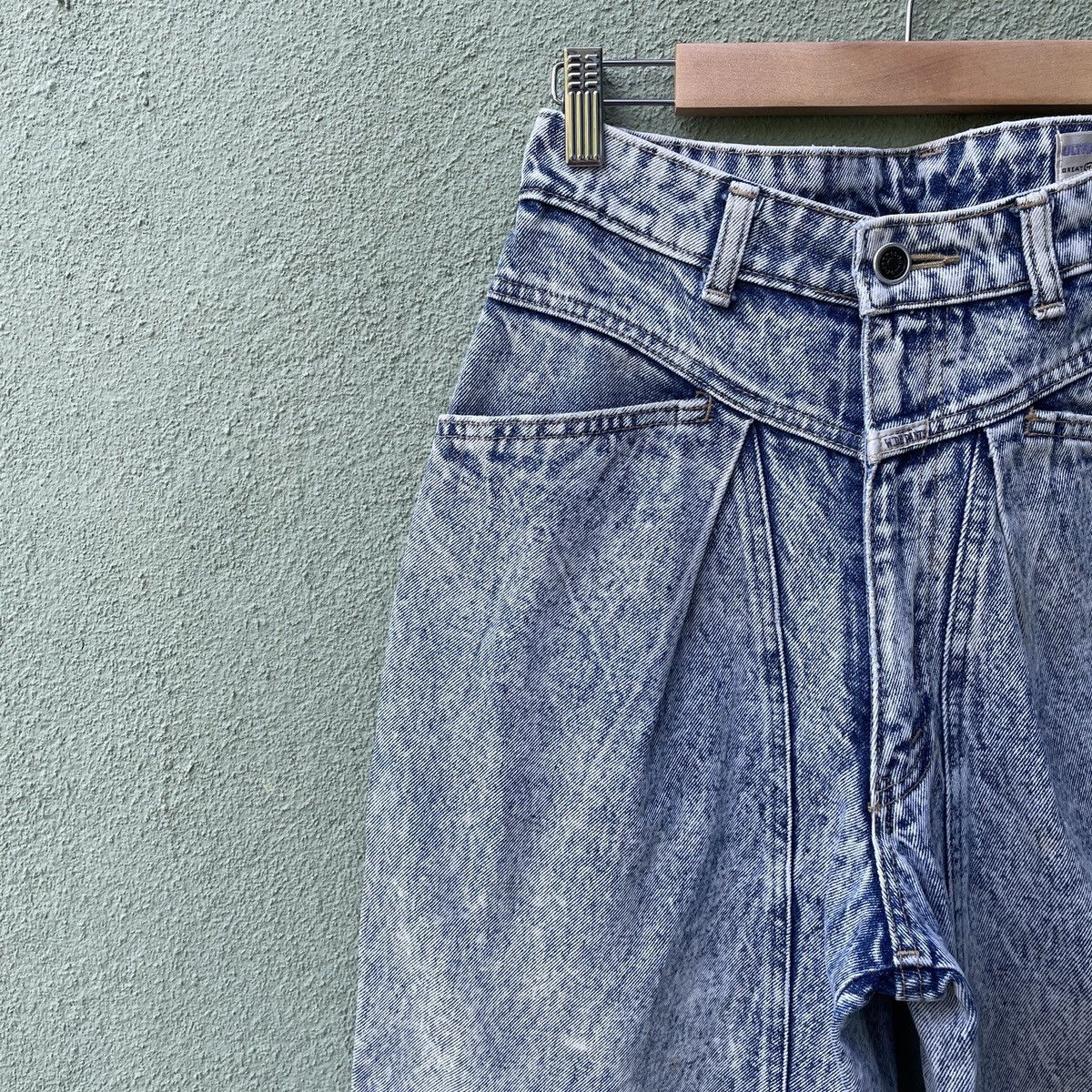 Japanese Brand Vintage BOBSON Ultra Wide Light Wash Denim Pants Size US 27 - 3 Thumbnail