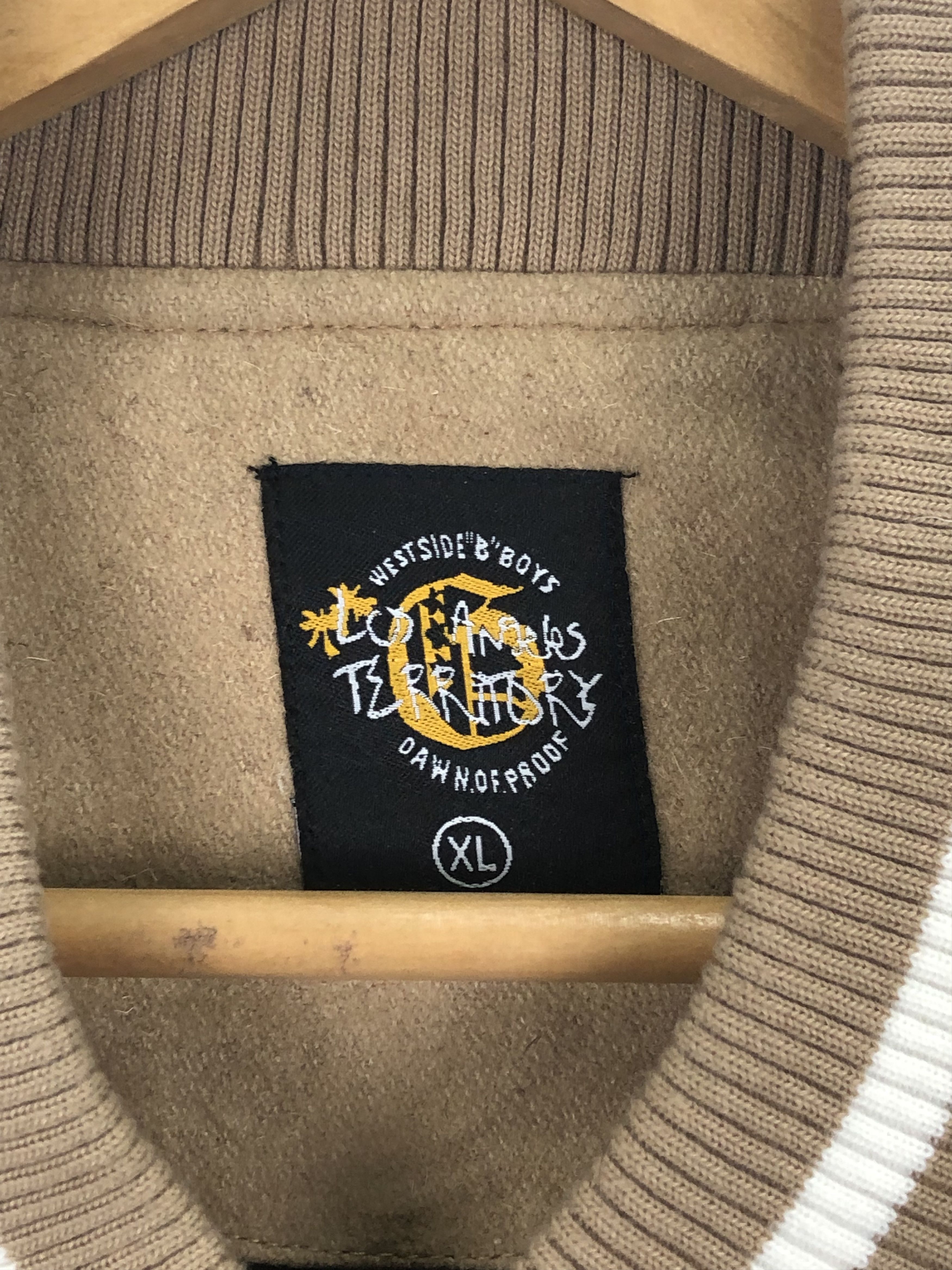 Vintage Vintage Japanese Brand Embroidery Varsity Leather V0377 Size US XL / EU 56 / 4 - 9 Thumbnail