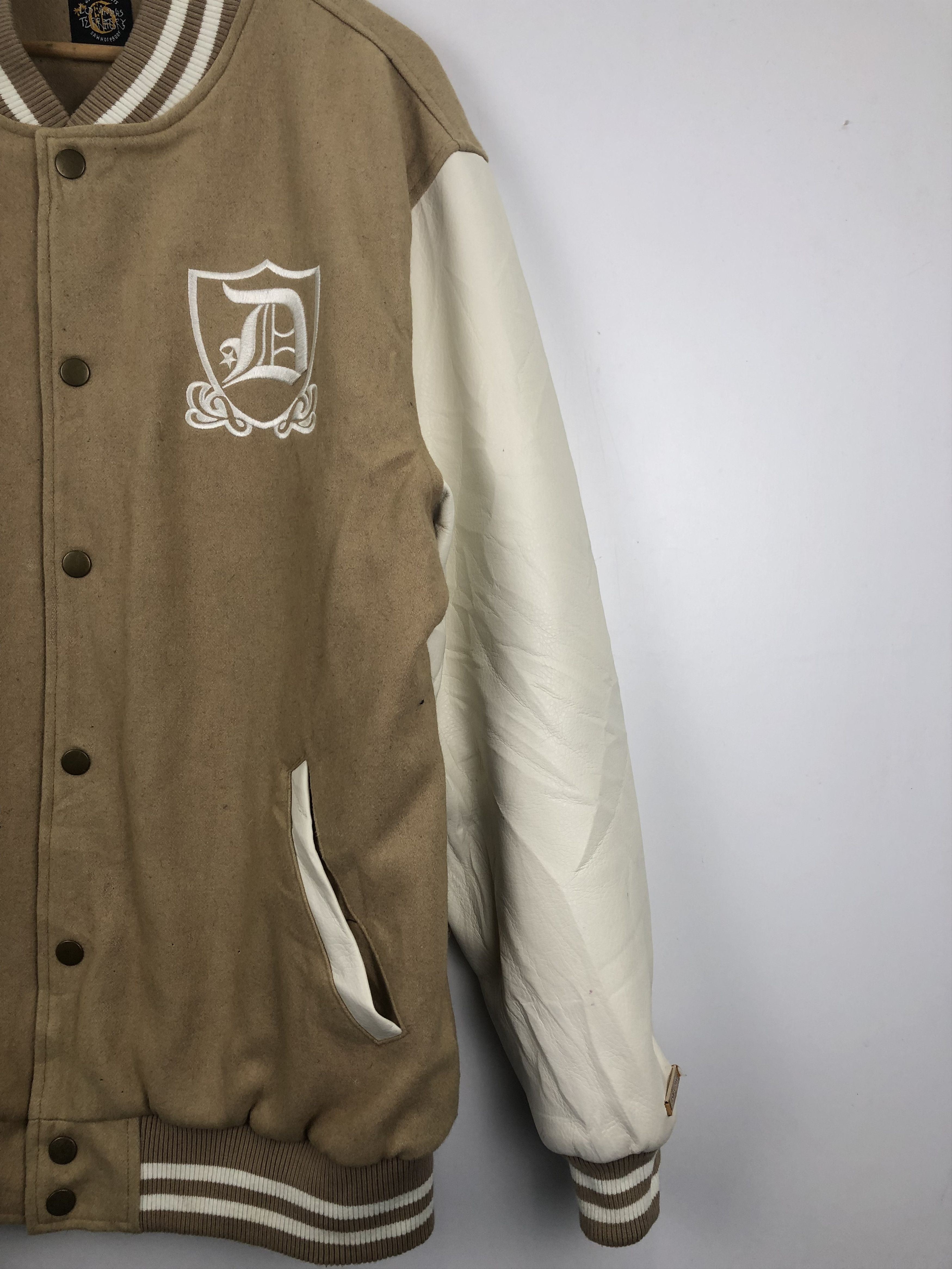 Vintage Vintage Japanese Brand Embroidery Varsity Leather V0377 Size US XL / EU 56 / 4 - 4 Thumbnail