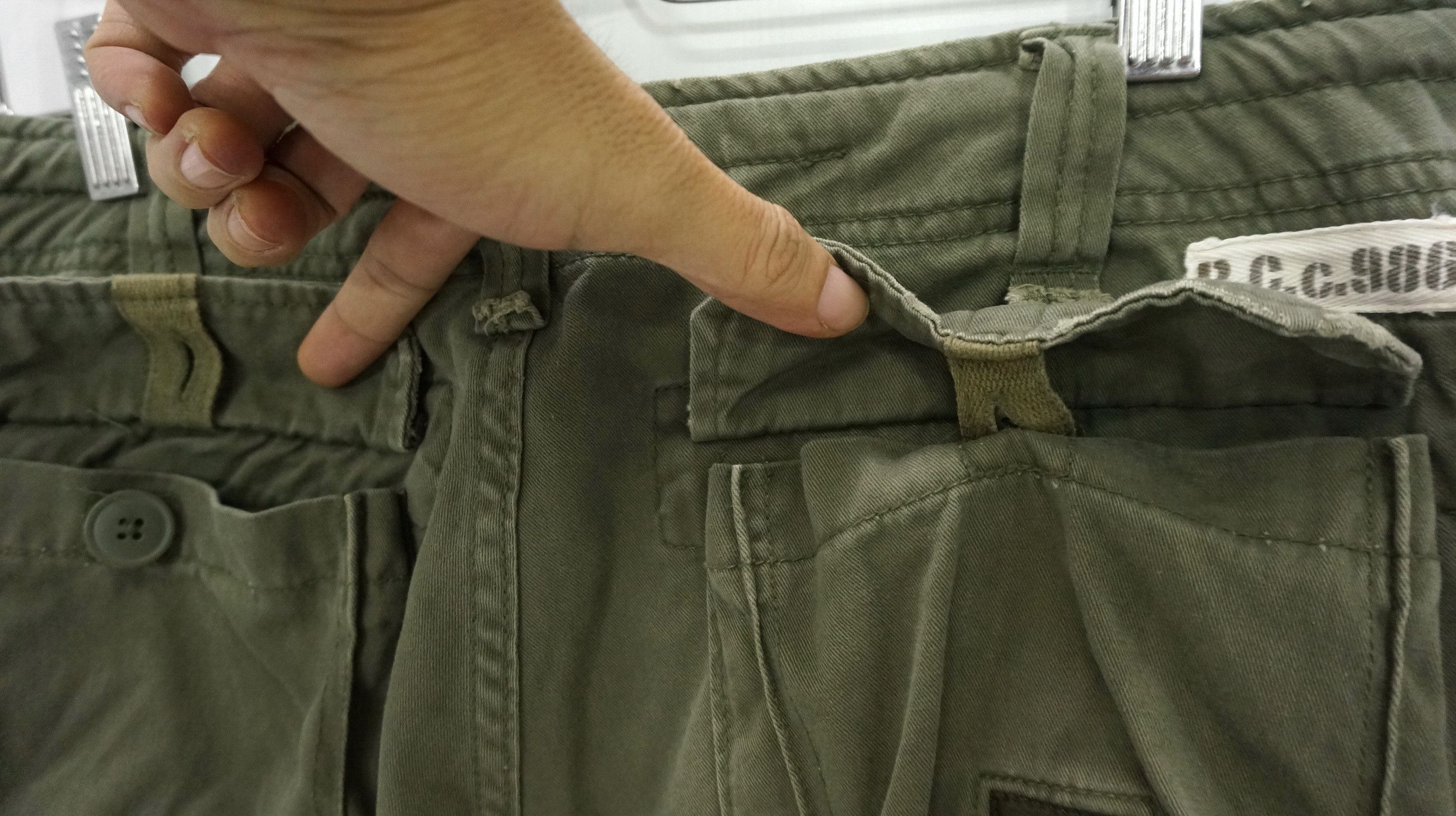 Japanese Brand 🔥 REAL CRUSH CLOTHING Vintage Bondage Cargo Pants Size US 30 / EU 46 - 9 Thumbnail