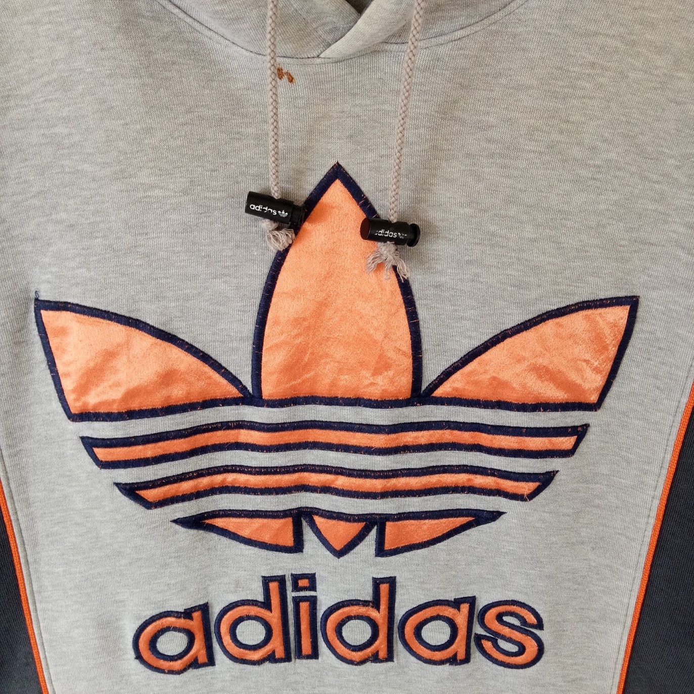 Adidas VINTAGE ADIDAS big logo hoodies embroidered sweater Size US L / EU 52-54 / 3 - 3 Thumbnail