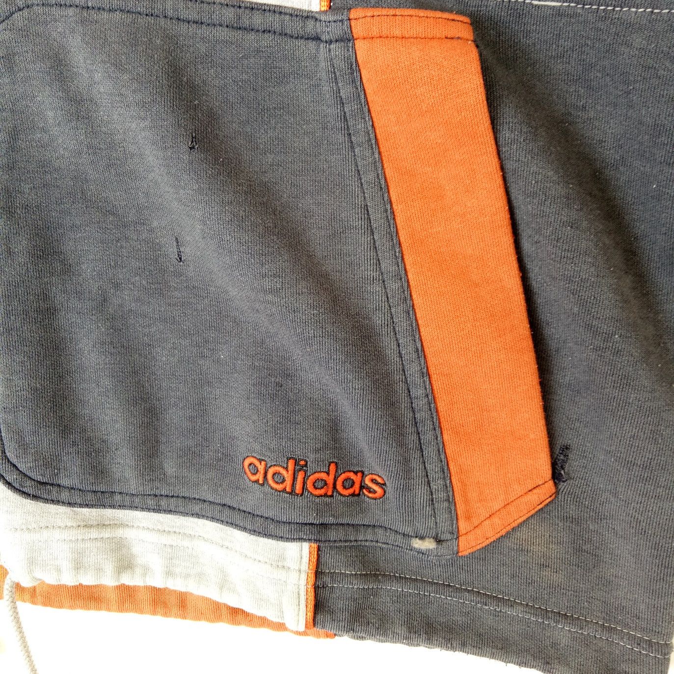 Adidas VINTAGE ADIDAS big logo hoodies embroidered sweater Size US L / EU 52-54 / 3 - 5 Thumbnail