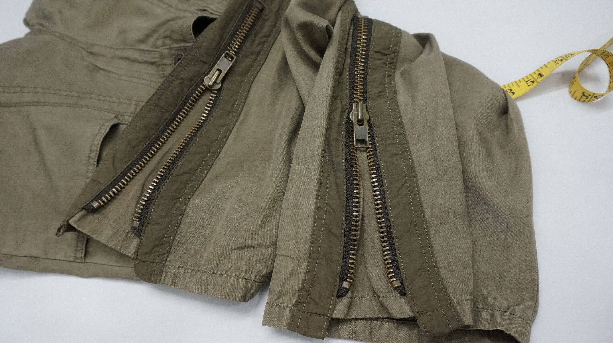 Comme Ca Ism COMME CA MEN Cupro Slim Lowrise Cargo Pants Size US 33 - 11 Thumbnail