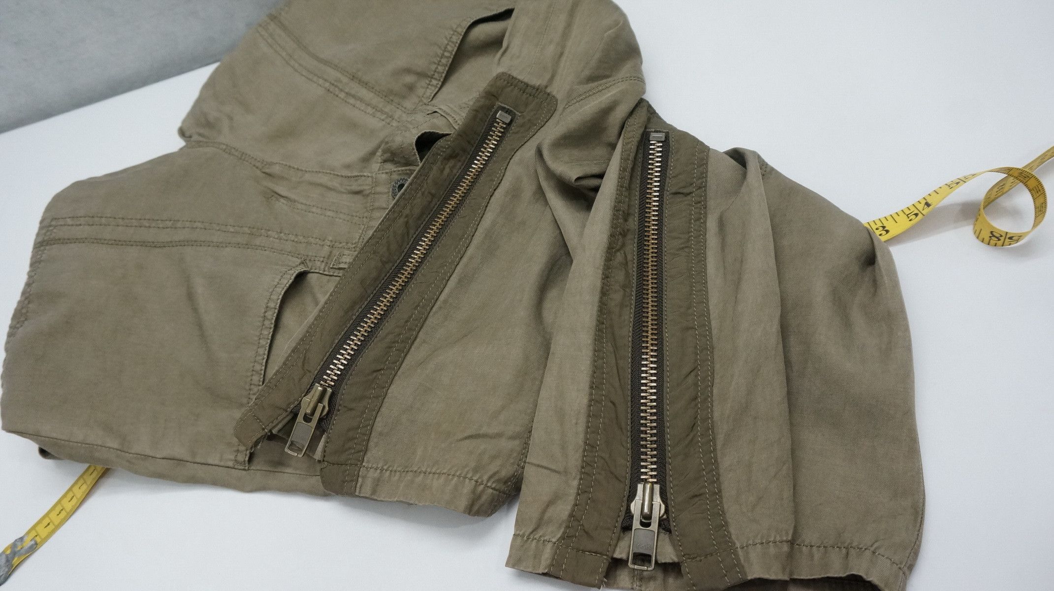 Comme Ca Ism COMME CA MEN Cupro Slim Lowrise Cargo Pants Size US 33 - 10 Thumbnail