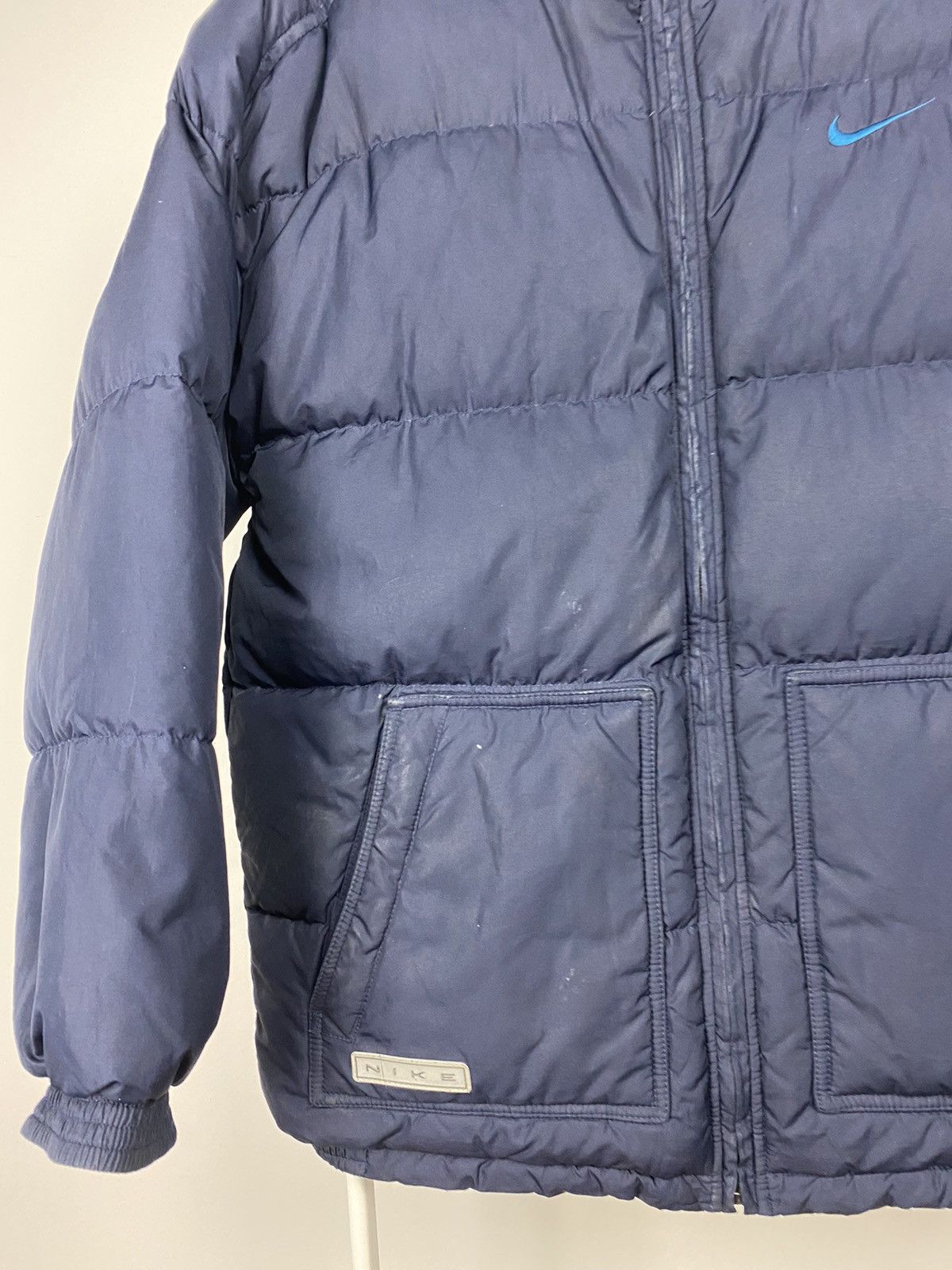 Nike × Vintage 90s Nike vintage navy puffer jacket big swoosh baby blue Size US XL / EU 56 / 4 - 8 Thumbnail