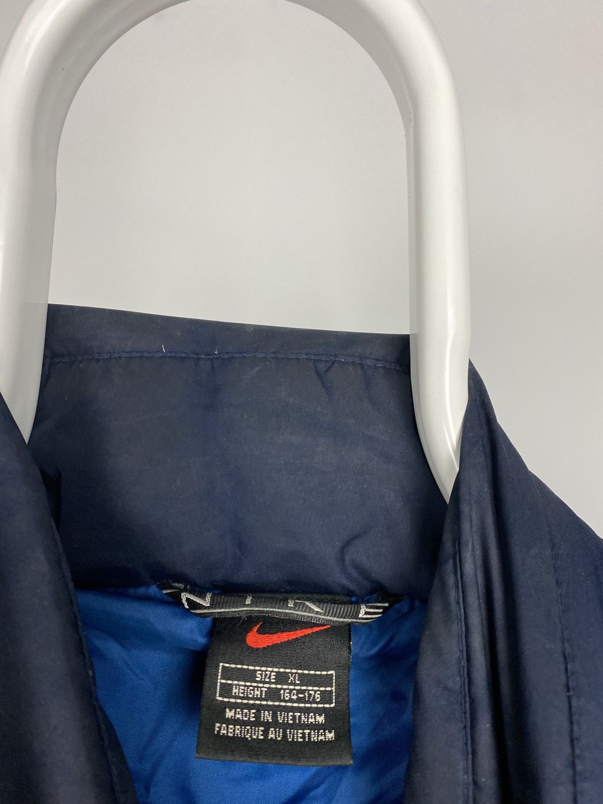 Nike × Vintage 90s Nike vintage navy puffer jacket big swoosh baby blue Size US XL / EU 56 / 4 - 6 Thumbnail