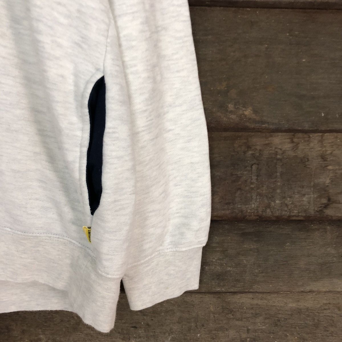Japanese Brand Up Smile japan big logo White Sweatshirt #3697 Size US XL / EU 56 / 4 - 4 Thumbnail