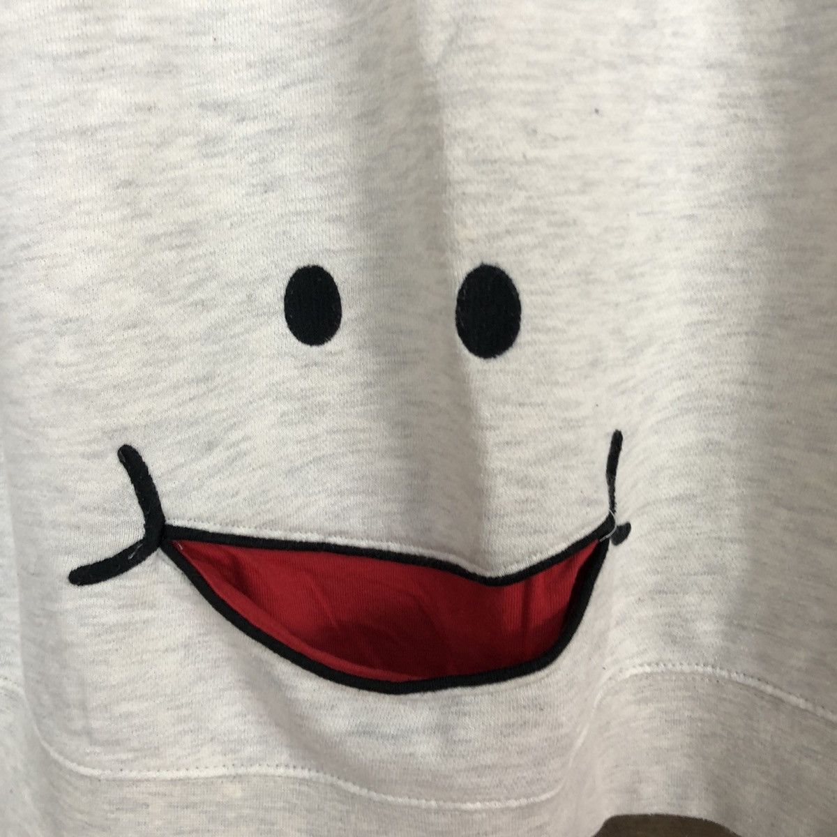 Japanese Brand Up Smile japan big logo White Sweatshirt #3697 Size US XL / EU 56 / 4 - 14 Thumbnail