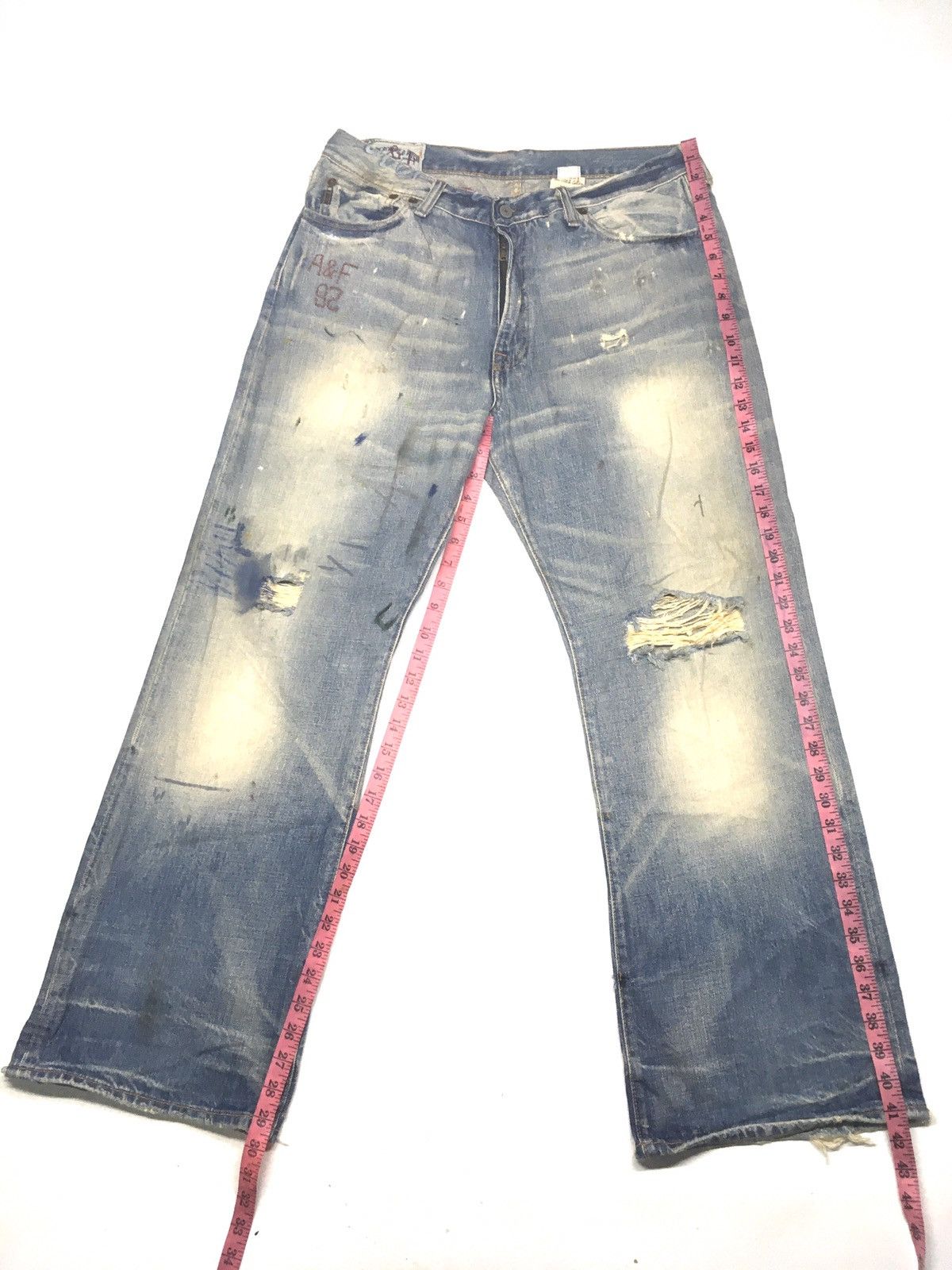 Abercrombie & Fitch Abercrombie crazy distressed denim Size US 34 / EU 50 - 2 Thumbnail