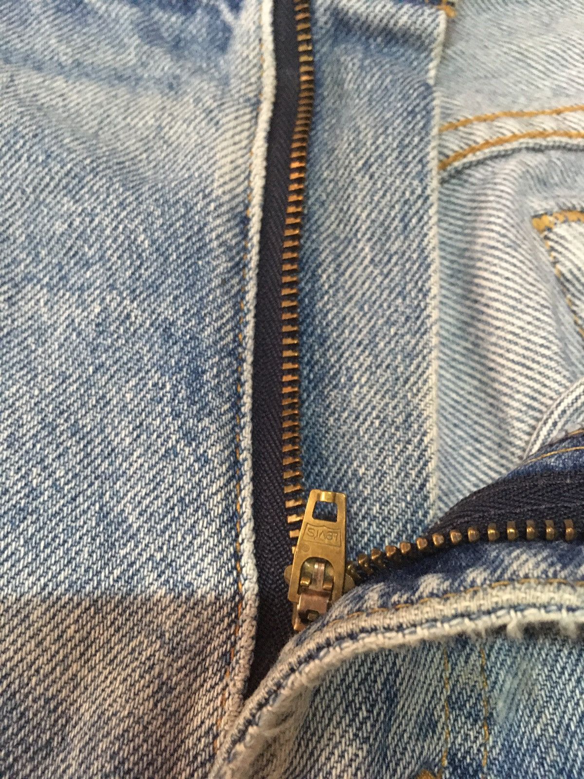 Levi's × Vintage Vintage Levi’s 510 distressed jeans Size US 33 - 7 Thumbnail