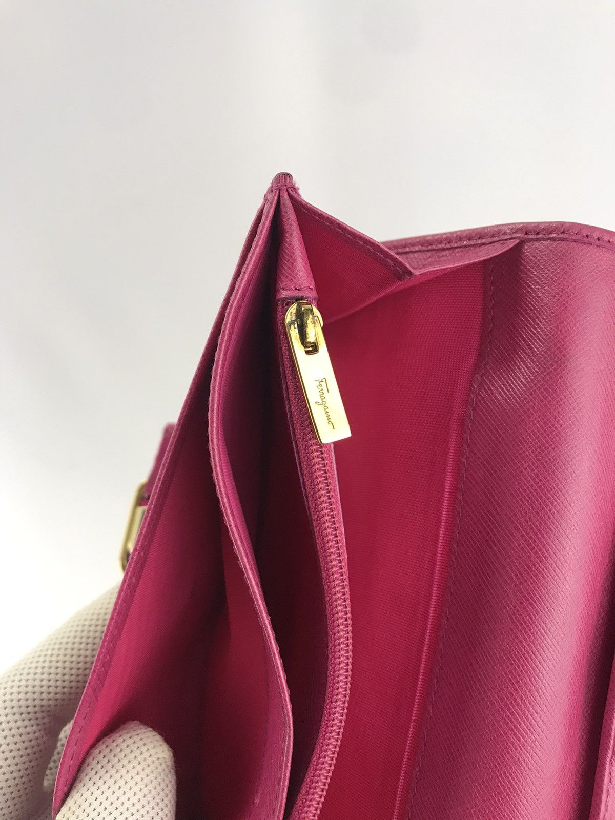 Salvatore Ferragamo ❌Last Drop❌Authentic Salvatore Ferragamo Long wallet Size ONE SIZE - 13 Thumbnail