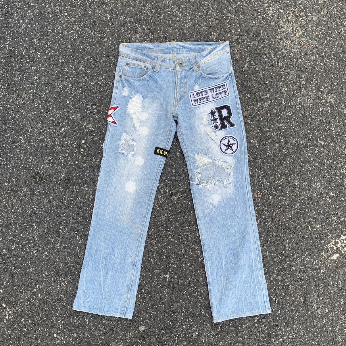 Japanese Brand 💥 THRASHED 💥 Japanese Vintage Jeans 33x30 Light Wash Pants Size US 33 - 1 Thumbnail