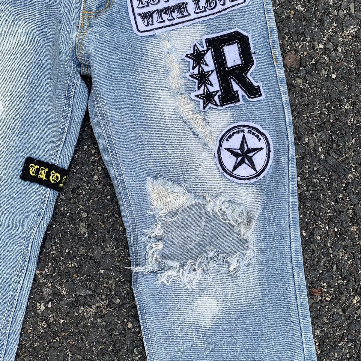 Japanese Brand 💥 THRASHED 💥 Japanese Vintage Jeans 33x30 Light Wash Pants Size US 33 - 8 Thumbnail