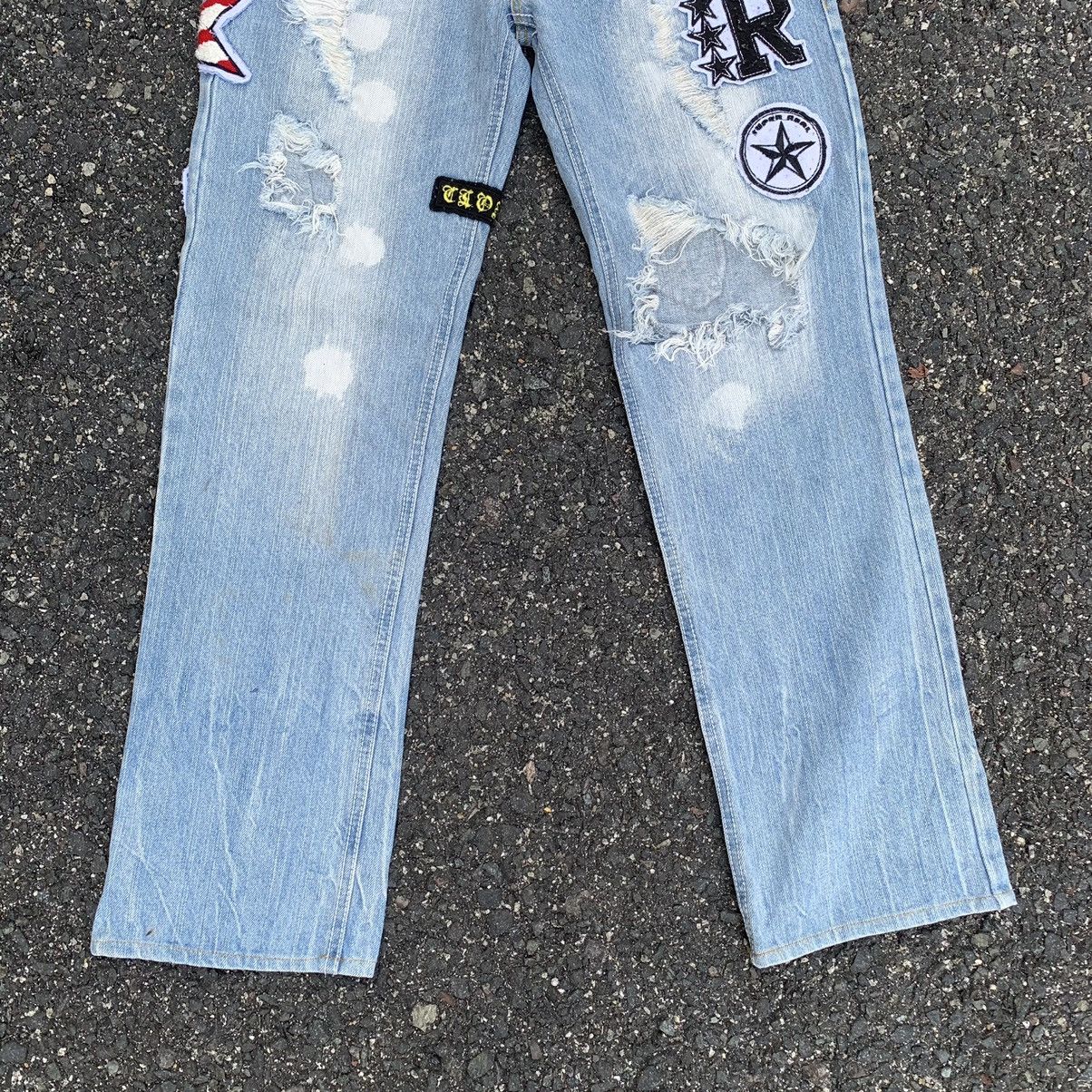 Japanese Brand 💥 THRASHED 💥 Japanese Vintage Jeans 33x30 Light Wash Pants Size US 33 - 3 Thumbnail