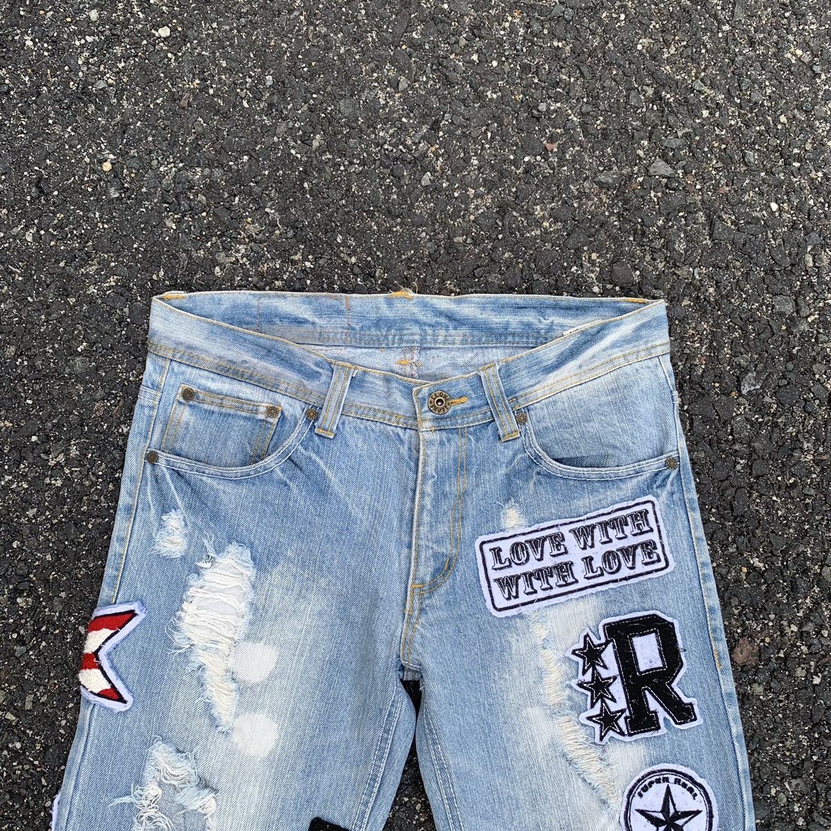 Japanese Brand 💥 THRASHED 💥 Japanese Vintage Jeans 33x30 Light Wash Pants Size US 33 - 2 Thumbnail