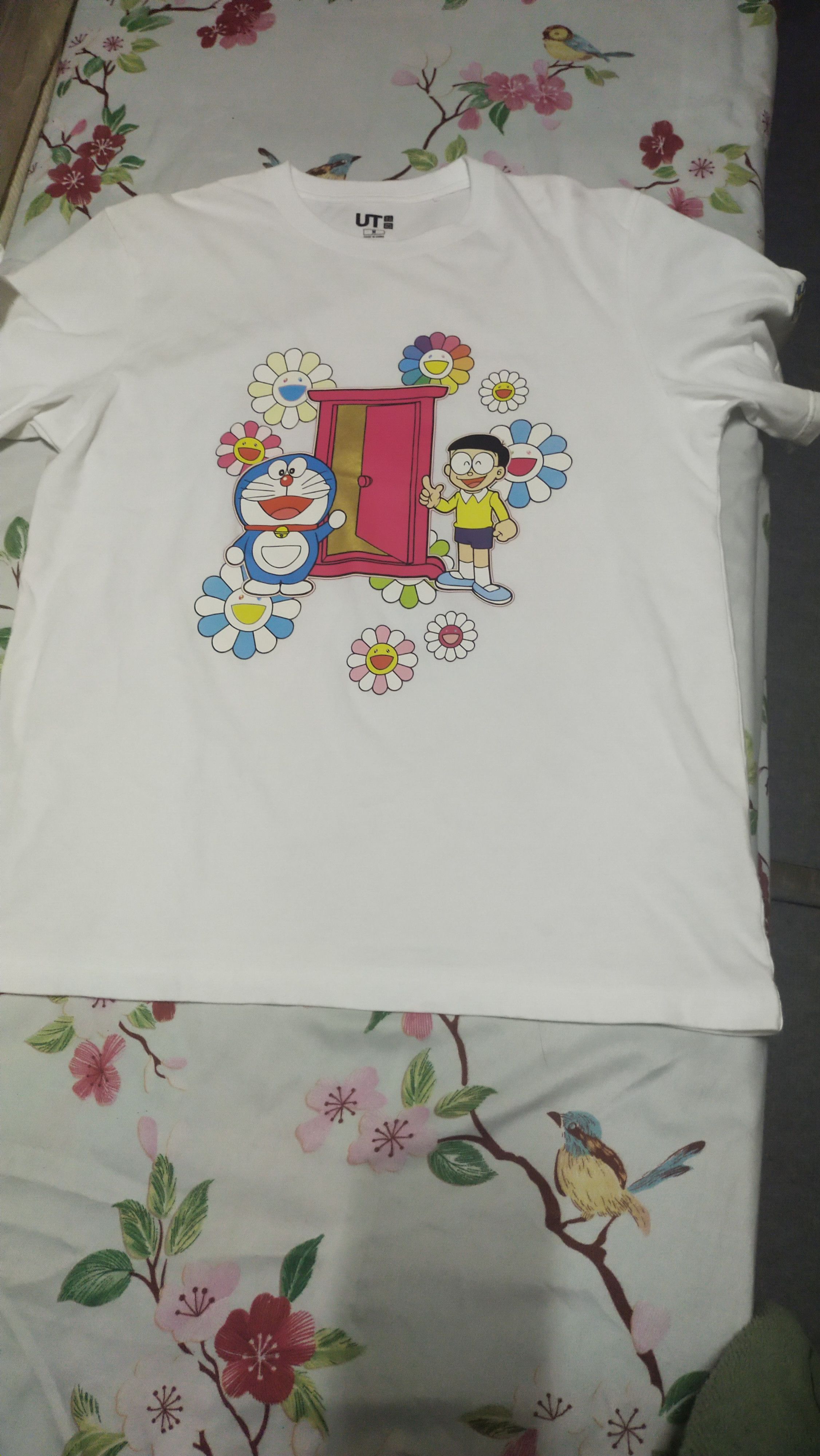 Takashi Murakami × Uniqlo 😎TAKASHI MURAKAMI X DORAEMON😎 Size US M / EU 48-50 / 2 - 6 Thumbnail