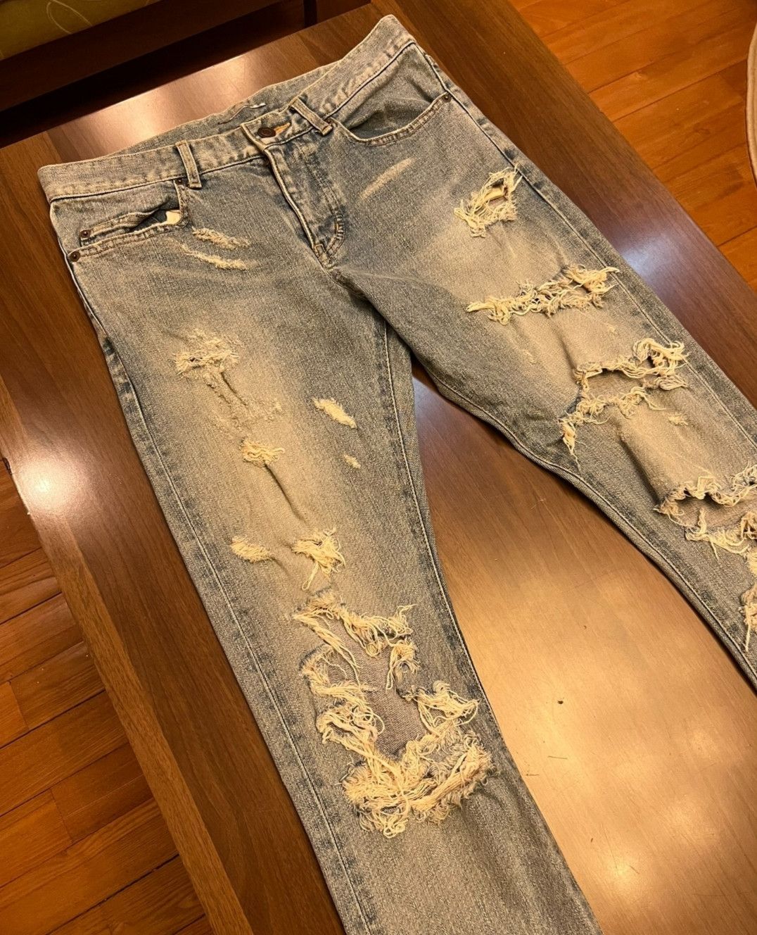 Saint Laurent Paris Saint Laurent washed vermillion light jeans Size US 29 - 2 Thumbnail