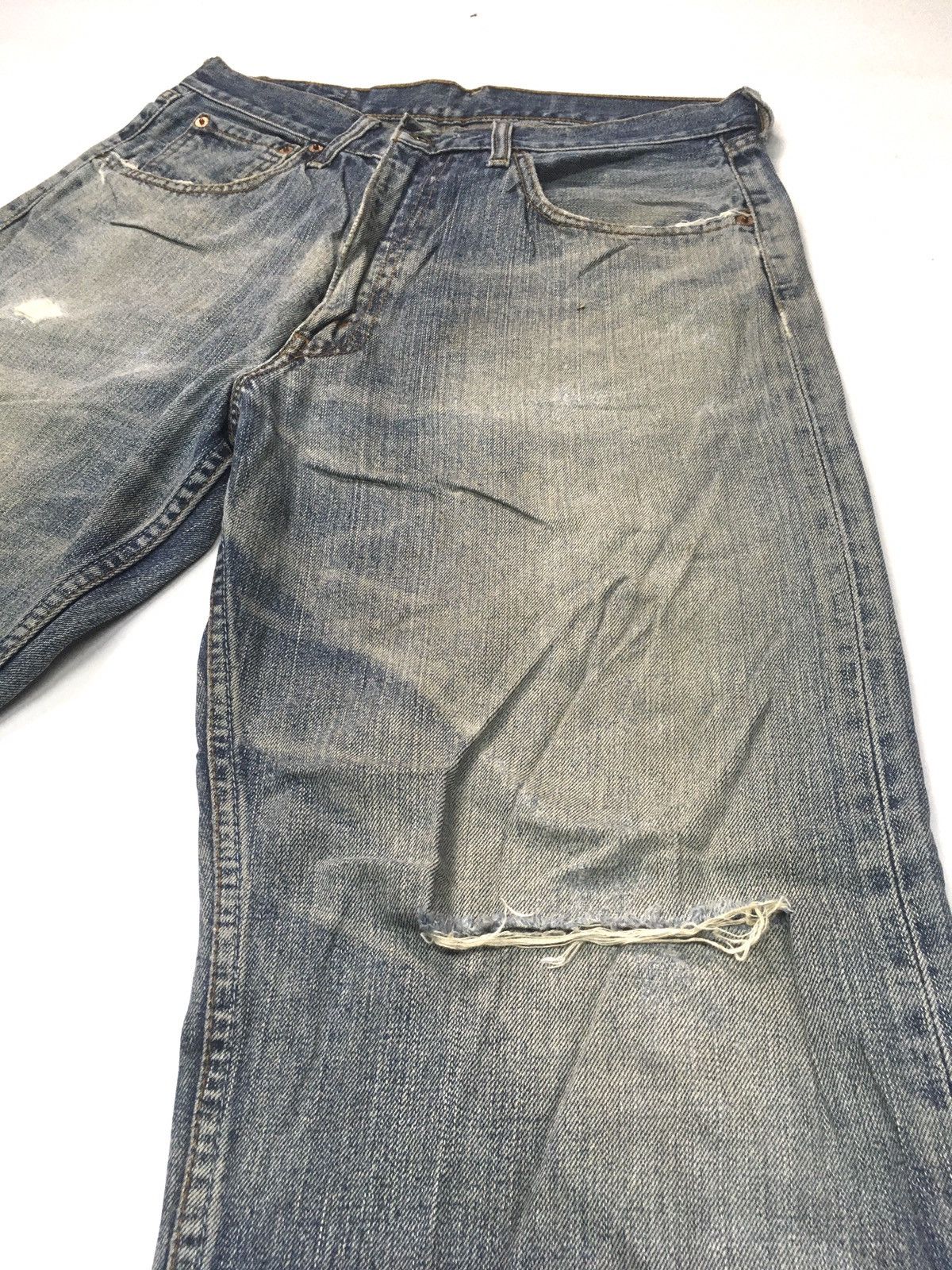 Levi's Vintage Levi’s lot 504 blue wash distressed denim Size US 30 / EU 46 - 7 Thumbnail