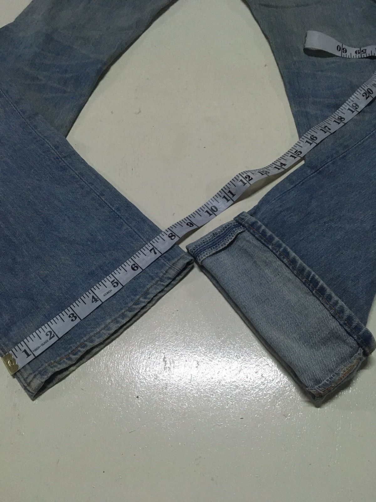 Levi's × Vintage Vintage Levi’s 505 blue wash distressed denim Size US 31 - 7 Thumbnail