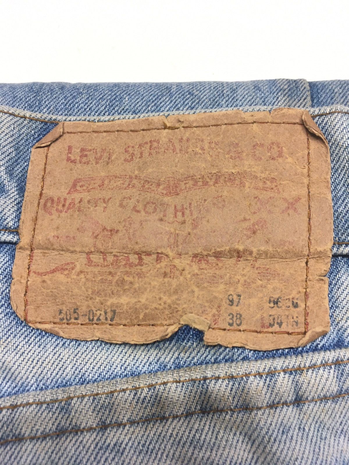 Levi's × Vintage Vintage 80s Levi’s lot 505-0217 distressed denim Size US 36 / EU 52 - 12 Thumbnail