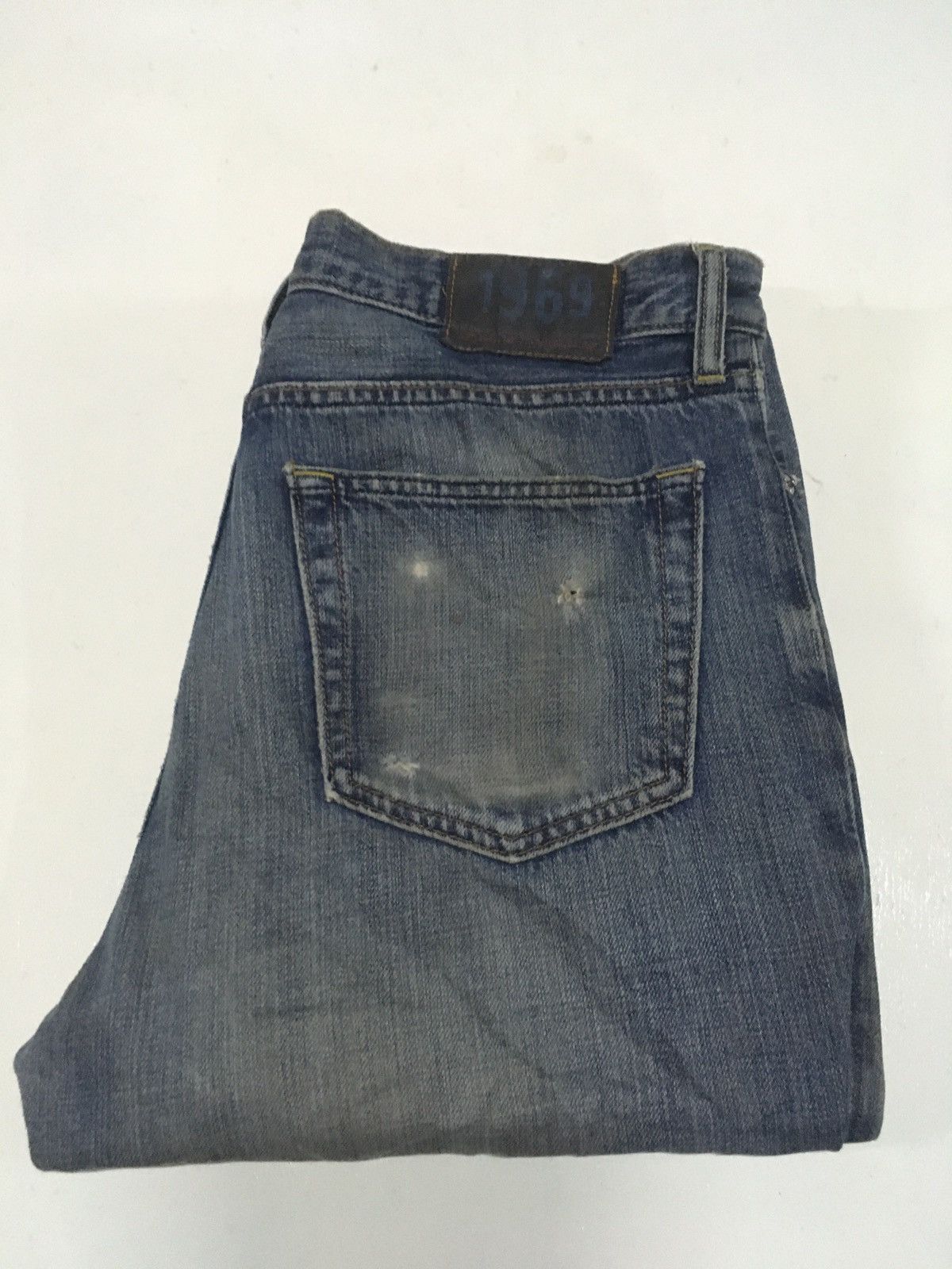 Gap × Vintage Vintage gap distressed jeans Size US 36 / EU 52 - 1 Thumbnail
