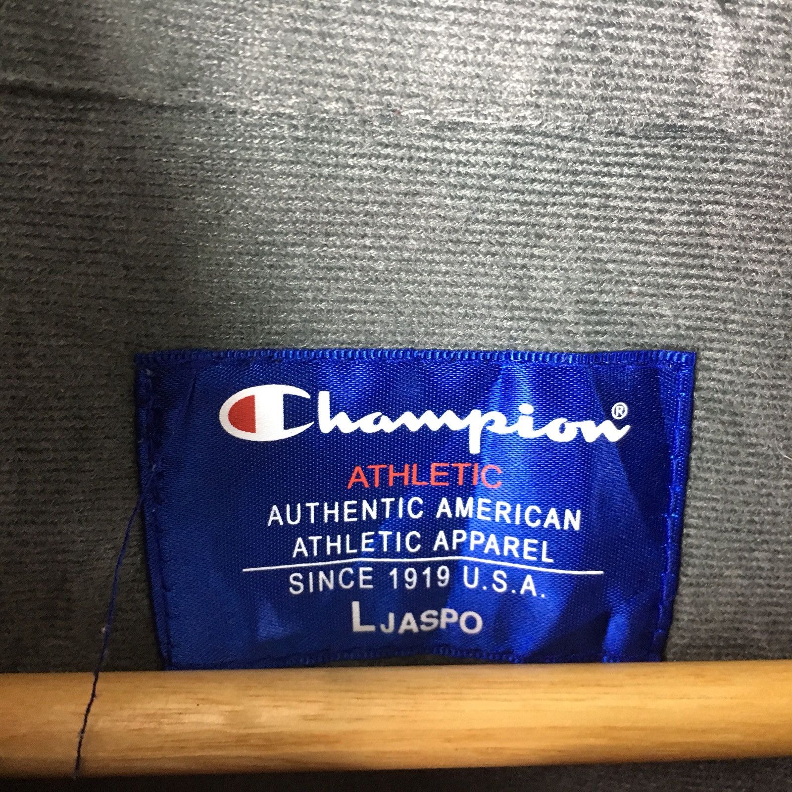 Champion Vintage CHAMPION Windbreaker Colour Two Tones Sweater Size US L / EU 52-54 / 3 - 5 Thumbnail