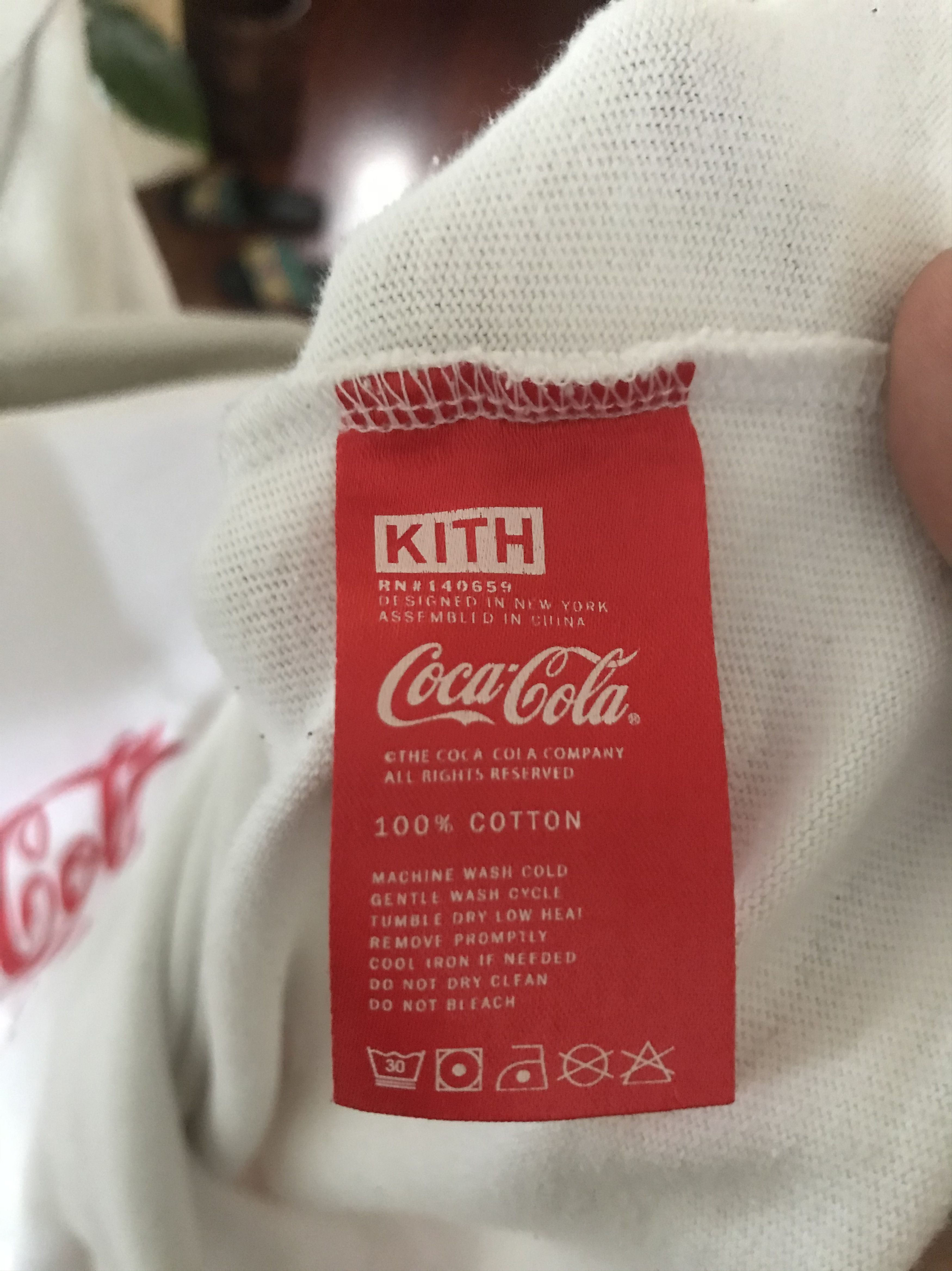 Coca Cola × Kith RARE 2016 Kith x Coca Cola “International” Logos Tee Size US S / EU 44-46 / 1 - 5 Thumbnail