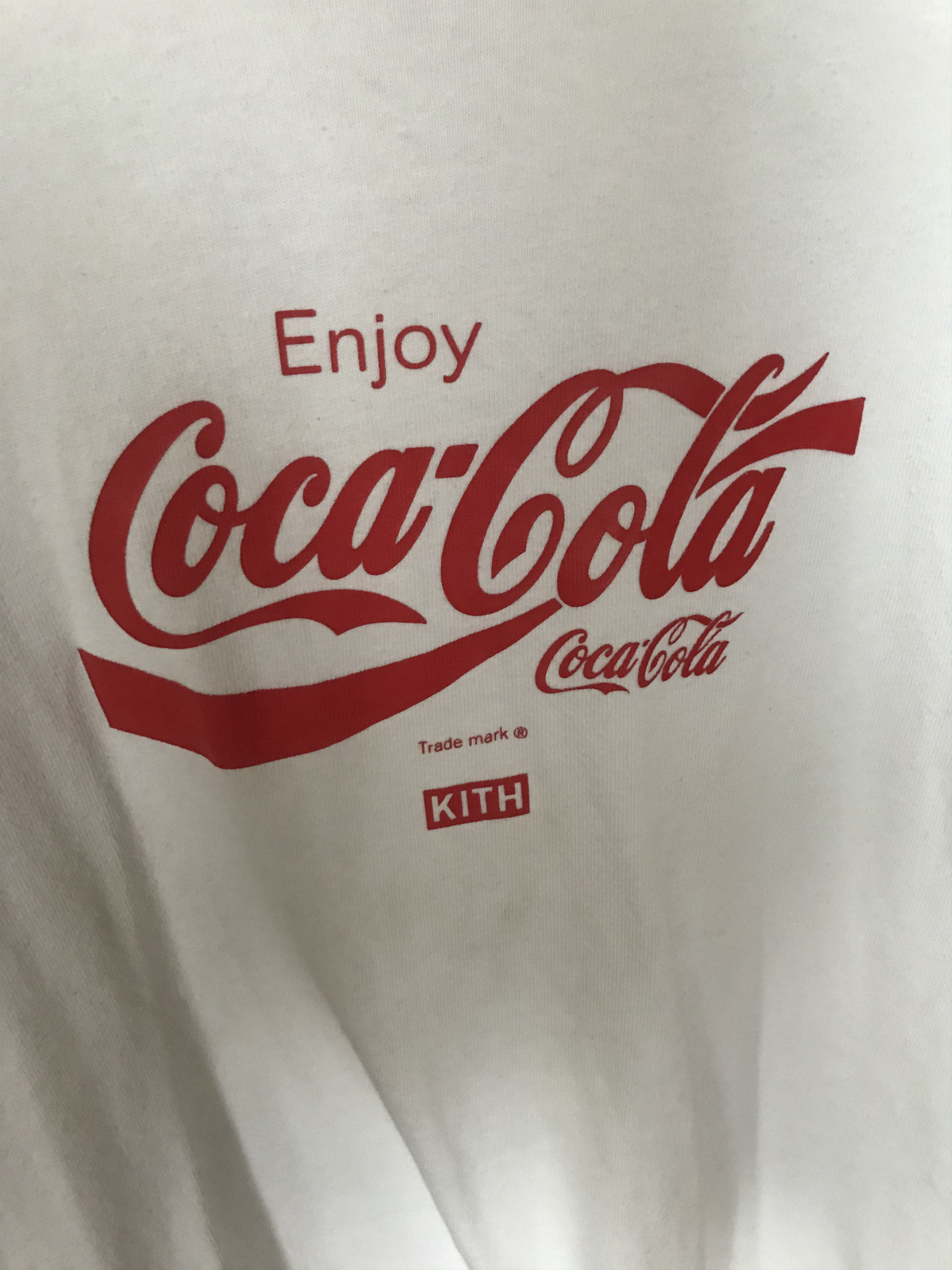 Coca Cola × Kith RARE 2016 Kith x Coca Cola “International” Logos Tee Size US S / EU 44-46 / 1 - 3 Thumbnail