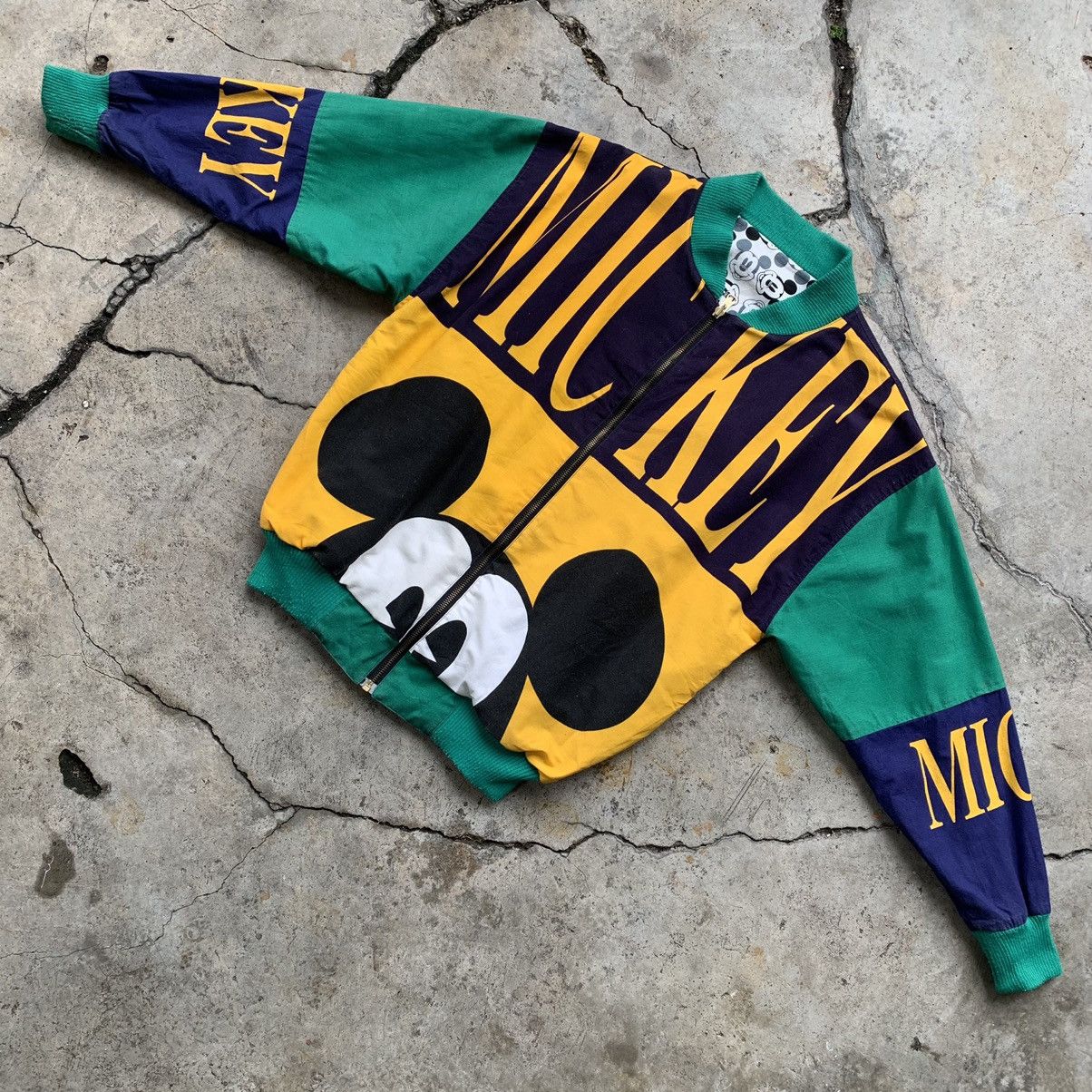 Disney Mickey Mouse vintage reversible bomber style ovp jacket Size US M / EU 48-50 / 2 - 1 Thumbnail