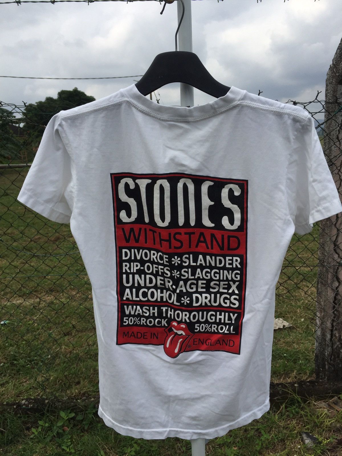 Band Tees × The Rolling Stones × Vintage Vintage TheRolling Stone Stones WithStand 02s T-shirt Size US S / EU 44-46 / 1 - 2 Thumbnail