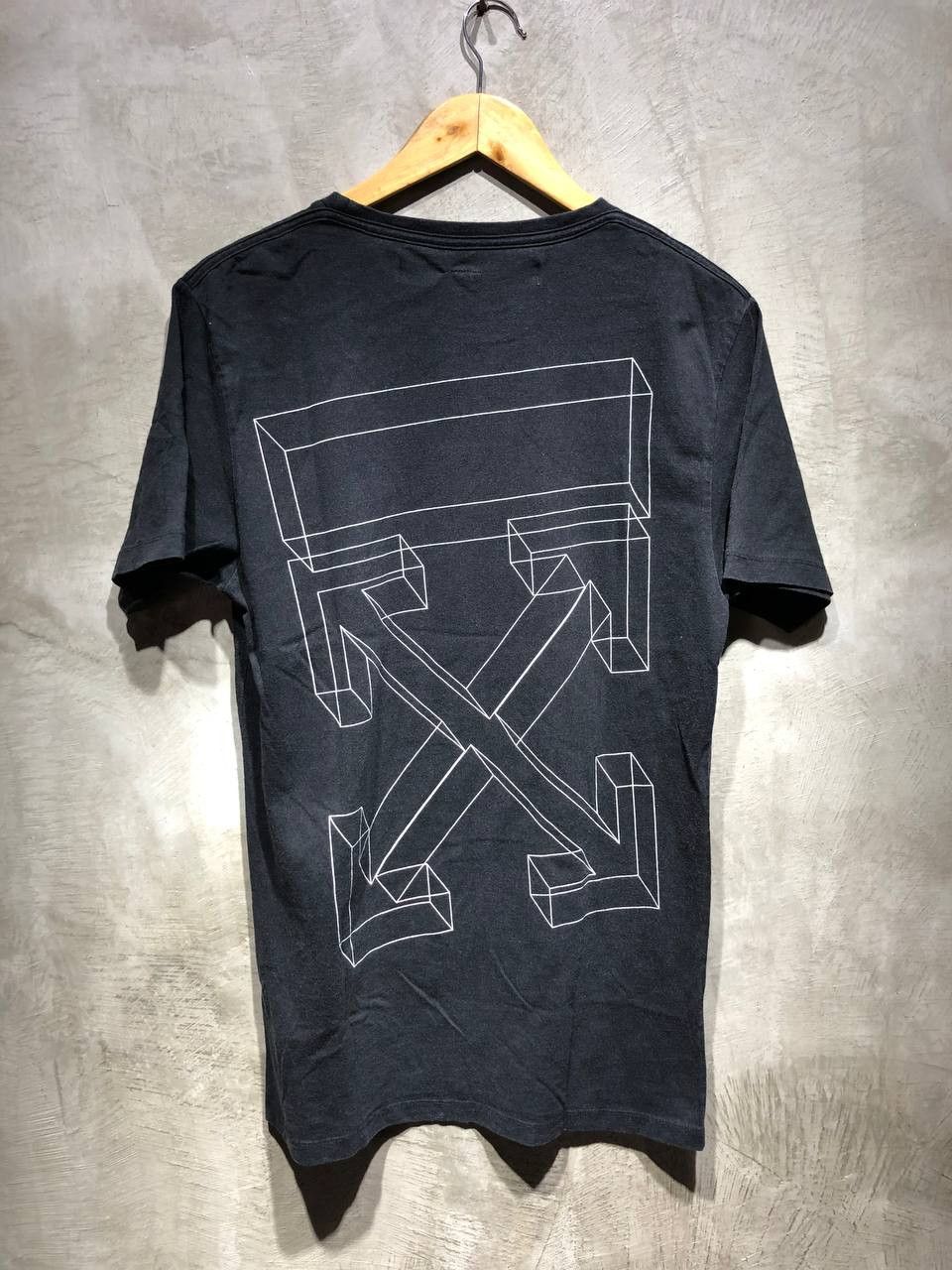 Image of Off White Off-White 3D Arrows Stencil Tee in Black, Men's (Size Small)