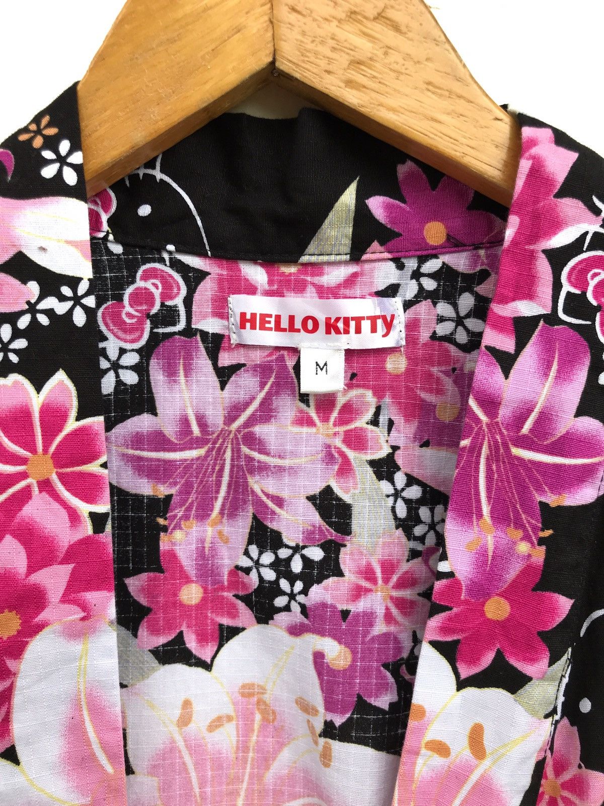 Cartoon Network × Japanese Brand Vintage Hello Kitty Kimono All Overprint Hawaiian Style Size US M / EU 48-50 / 2 - 5 Thumbnail