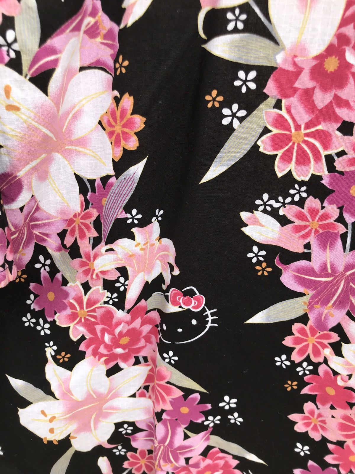 Cartoon Network × Japanese Brand Vintage Hello Kitty Kimono All Overprint Hawaiian Style Size US M / EU 48-50 / 2 - 4 Thumbnail