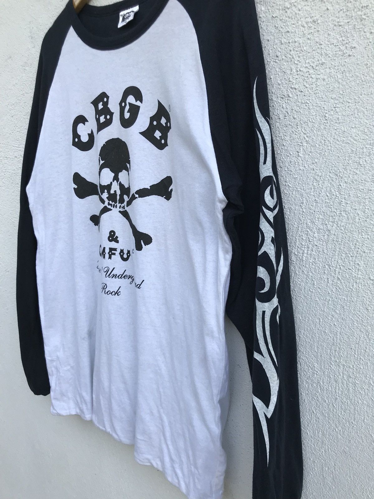 Band Tees CBGB OMFUG Reversible Crewneck Sweatshirt Big Logo Size US M / EU 48-50 / 2 - 5 Thumbnail