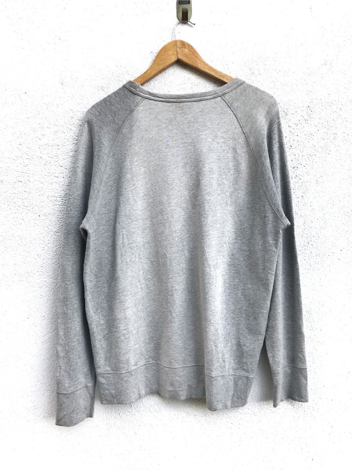 Keith Haring × Uniqlo Keith Haring Big Logo Crewneck Sweatshirt Size US L / EU 52-54 / 3 - 2 Thumbnail