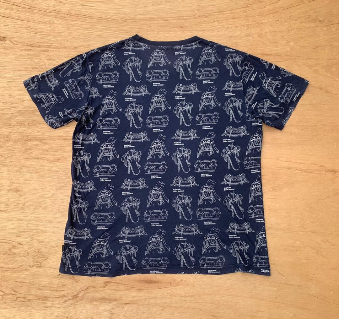 Uniqlo Vintage Tee D - 25 Neptune class animal Size US XL / EU 56 / 4 - 2 Thumbnail
