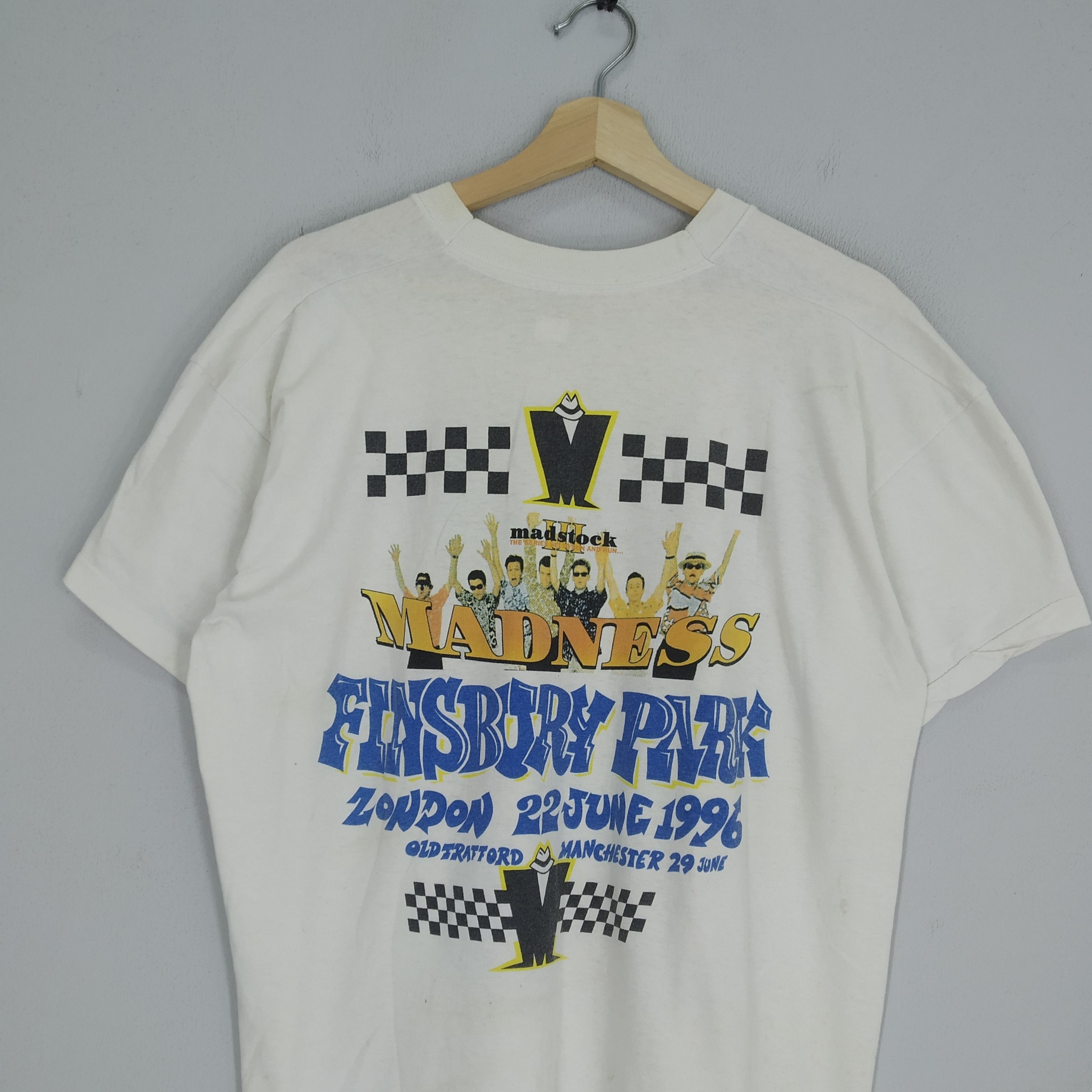 Band Tees Vintage 90s Madness English Ska Pop Rock Band Tour Music Size US XL / EU 56 / 4 - 4 Thumbnail