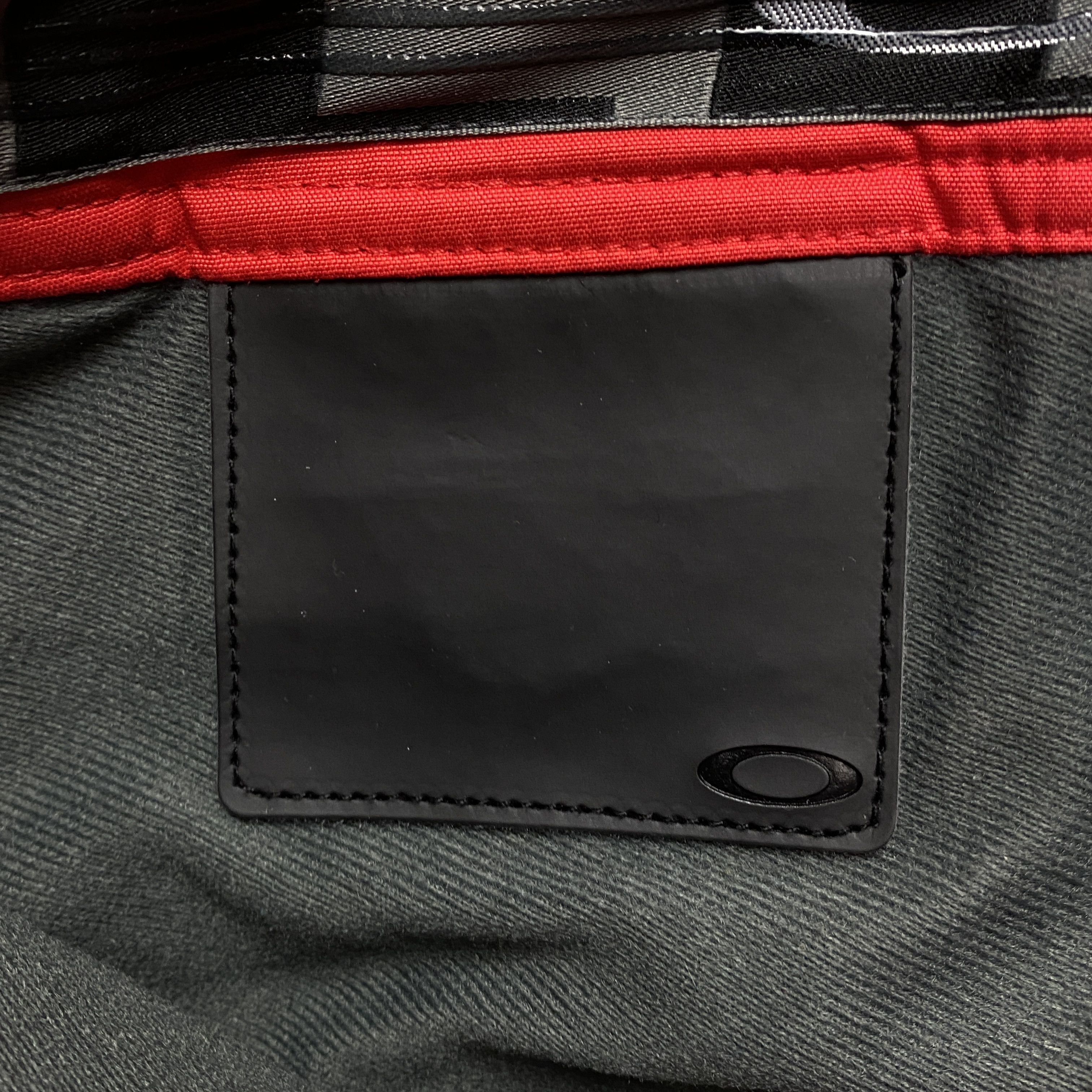 Oakley Mens Ski Pants Snowboard Oakley Size S Size US 30 / EU 46 - 8 Thumbnail