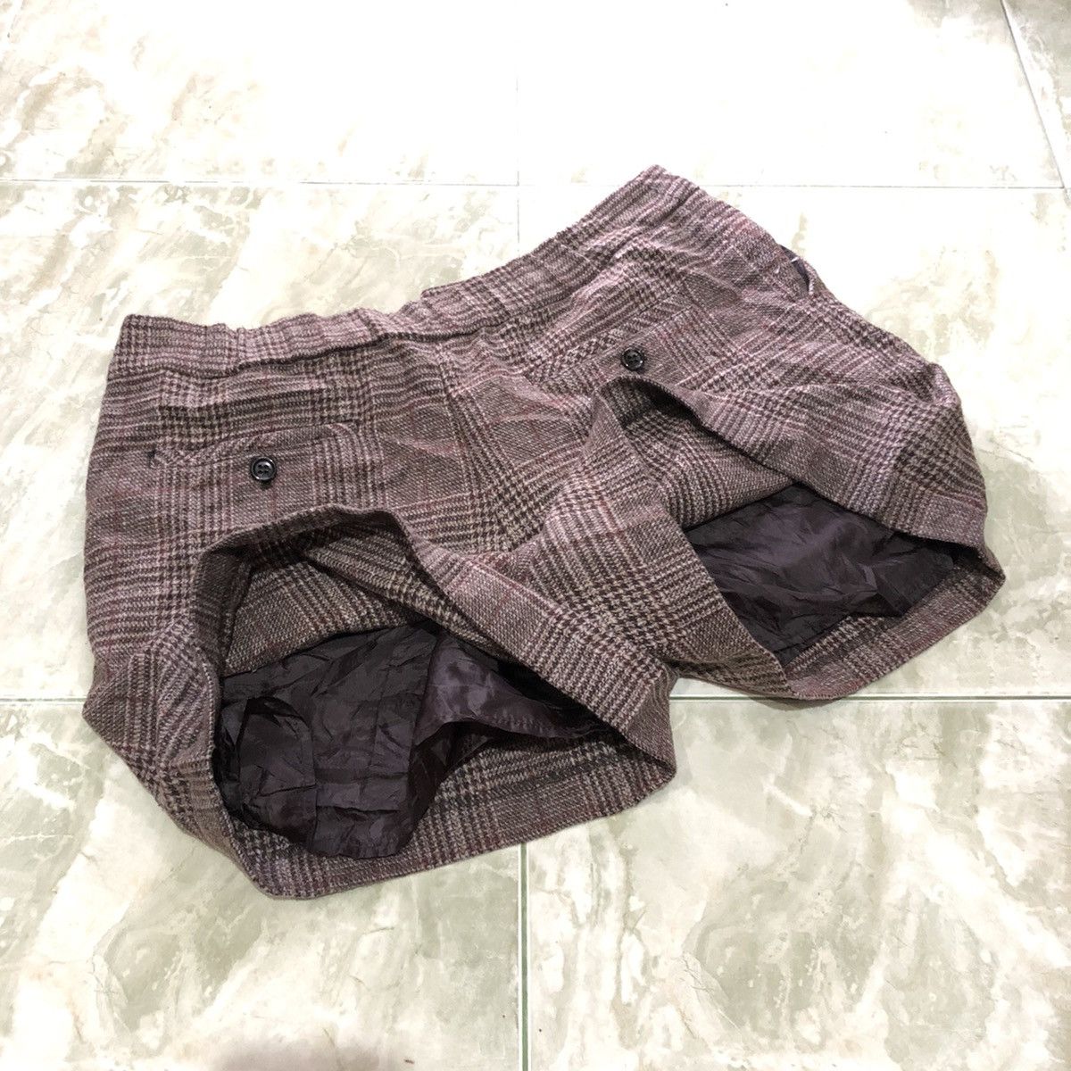 Japanese Brand Vintage Japanese Brand Wool Short Pants Size US 30 / EU 46 - 5 Thumbnail