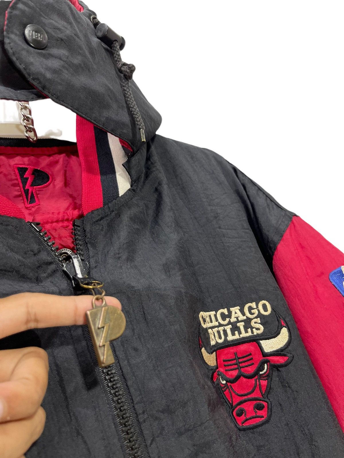 NBA × Vintage Chicago Bull Reversible Jacket Padded 7🟩 Size US XL / EU 56 / 4 - 6 Thumbnail