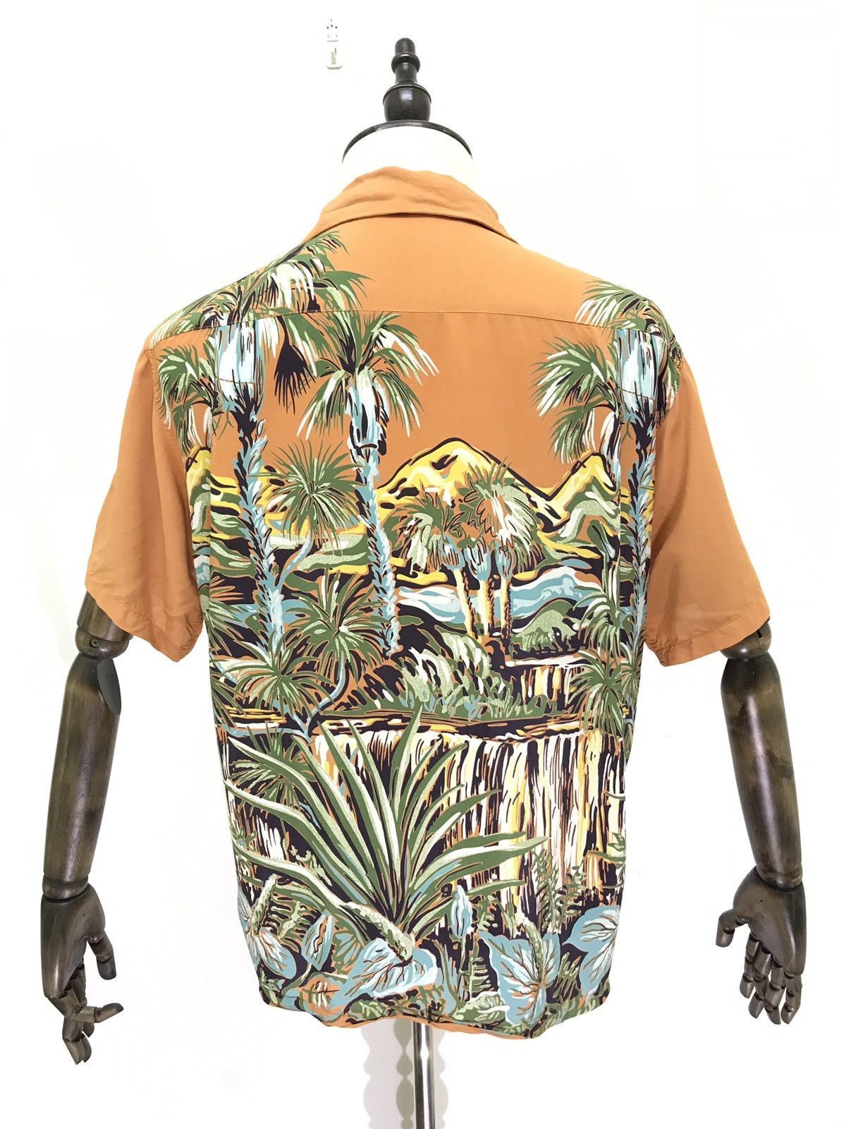 Sun Surf 🐆Sun Surf 100% Rayon Palm Trees Border Hawaiian Shirt Size US M / EU 48-50 / 2 - 4 Thumbnail