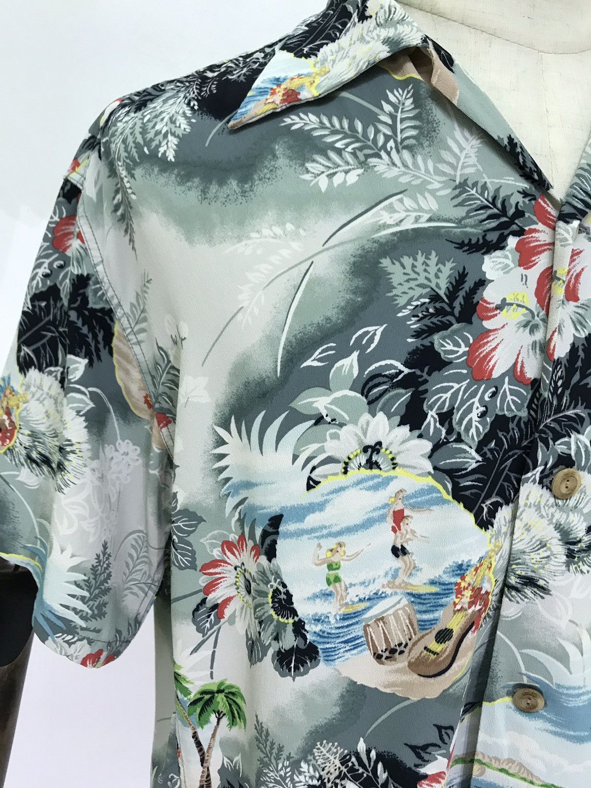 Sun Surf 🌴Sun Surf 100% Rayon Crepe Kimono Beach Hawaiian Shirt Size US M / EU 48-50 / 2 - 4 Thumbnail
