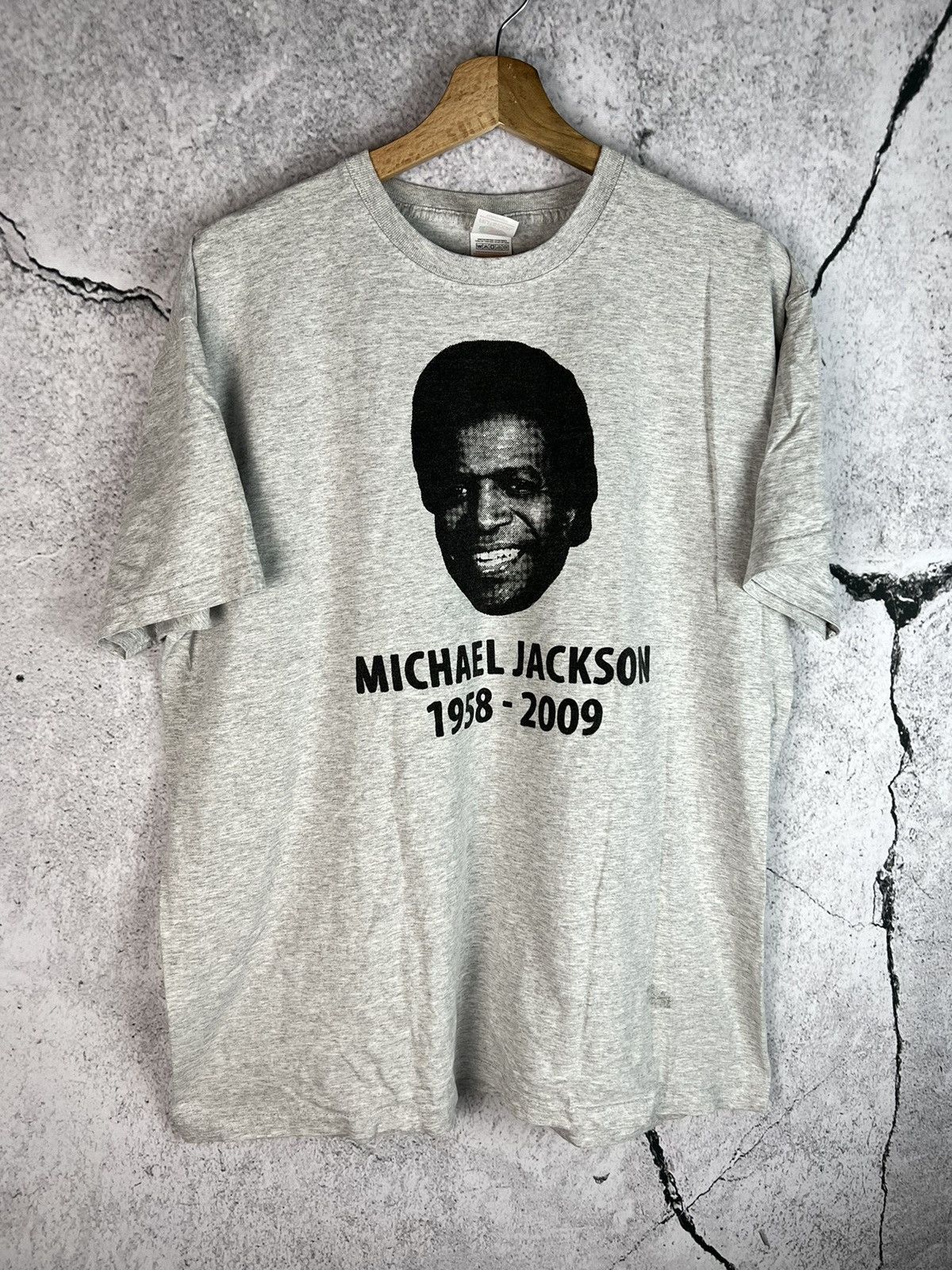 Michael Jackson Vintage Michael Jackson 2009 memoriał tshirt Size US XL / EU 56 / 4 - 1 Thumbnail