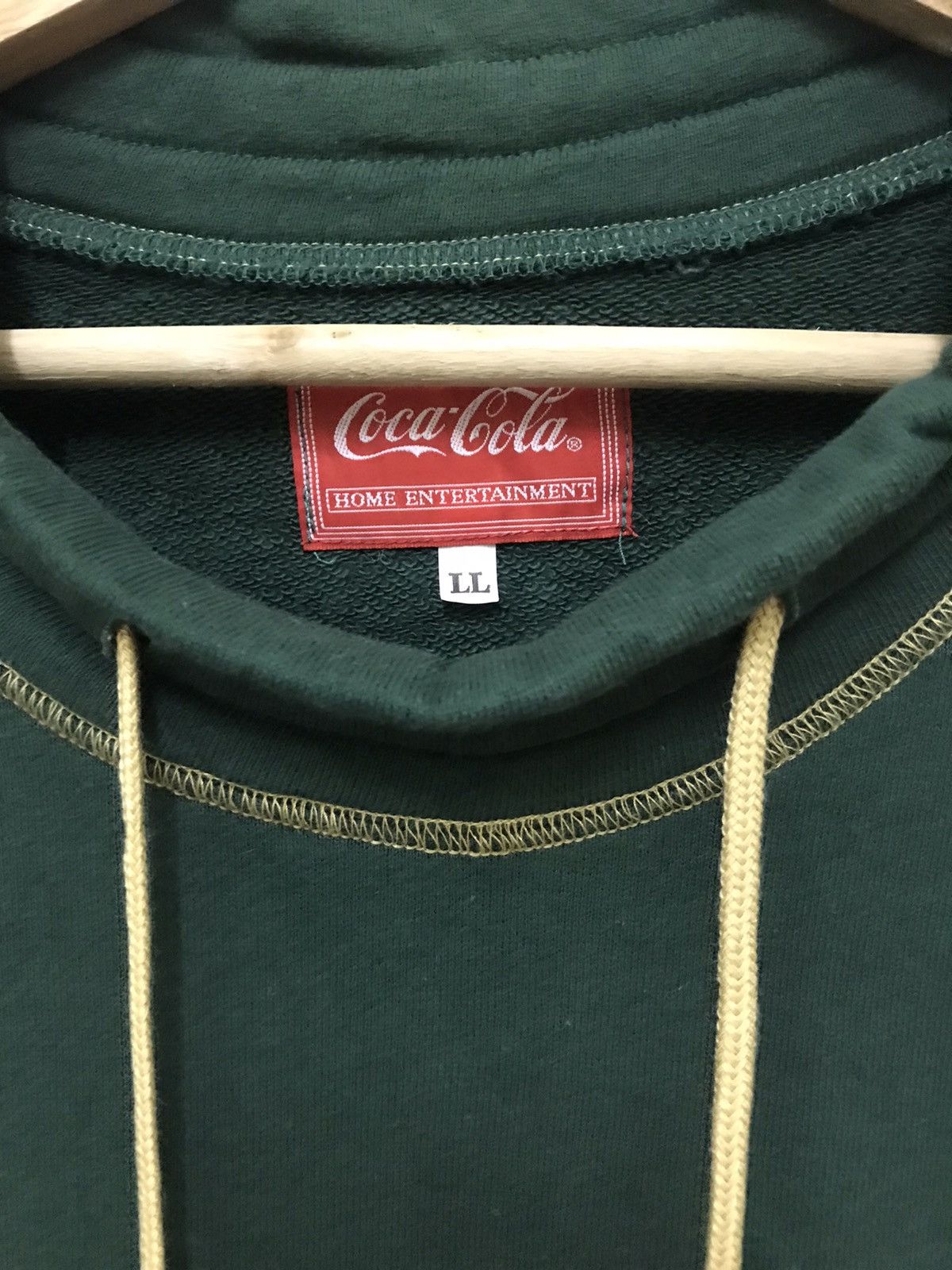 Coca Cola Vintage Coca Cola Sweatshirt Big Logo Nice Design Size US XL / EU 56 / 4 - 8 Thumbnail