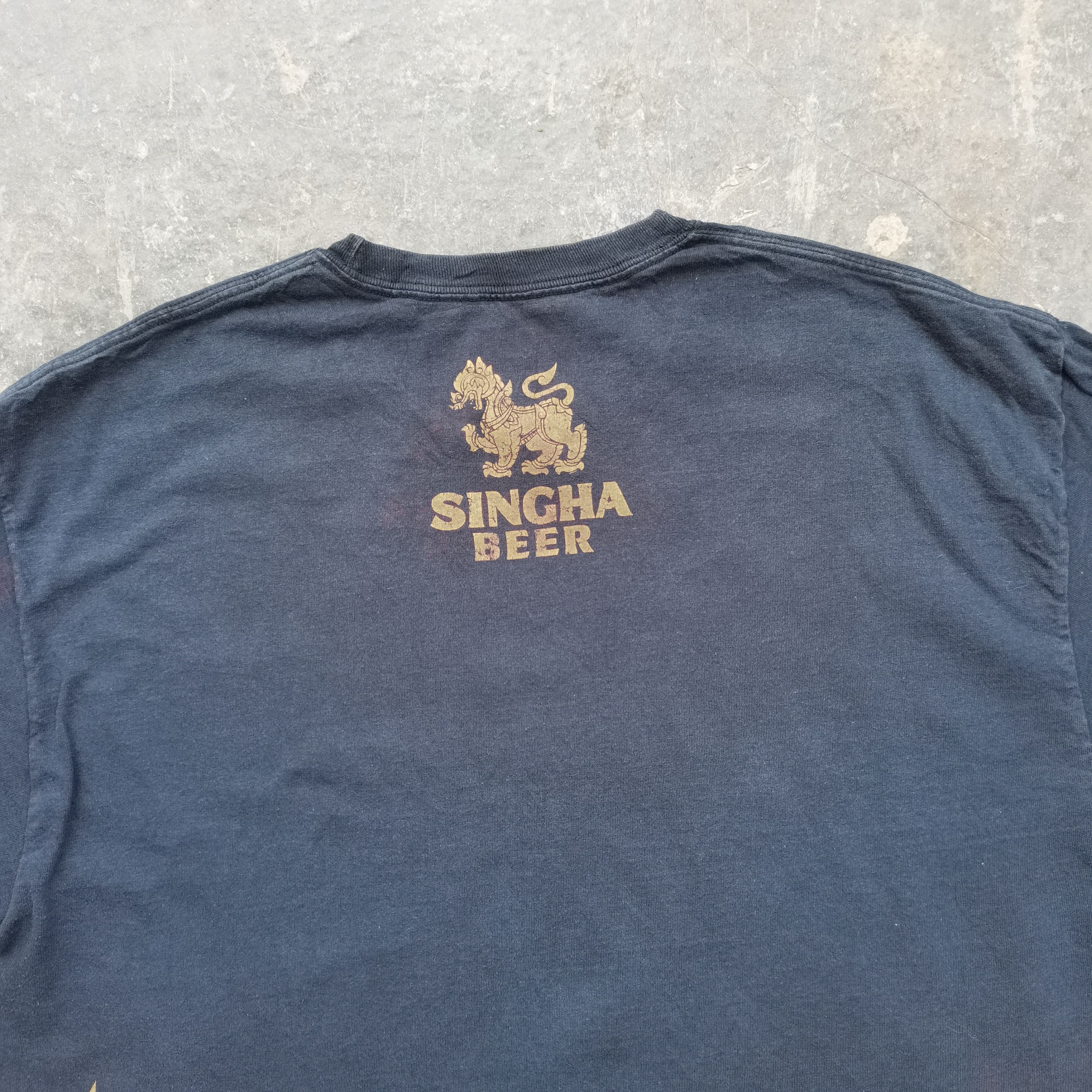 Hanes × Vintage Steals🔥 Vintage Singha Beer Sun Faded Tshirt Size US XL / EU 56 / 4 - 7 Thumbnail
