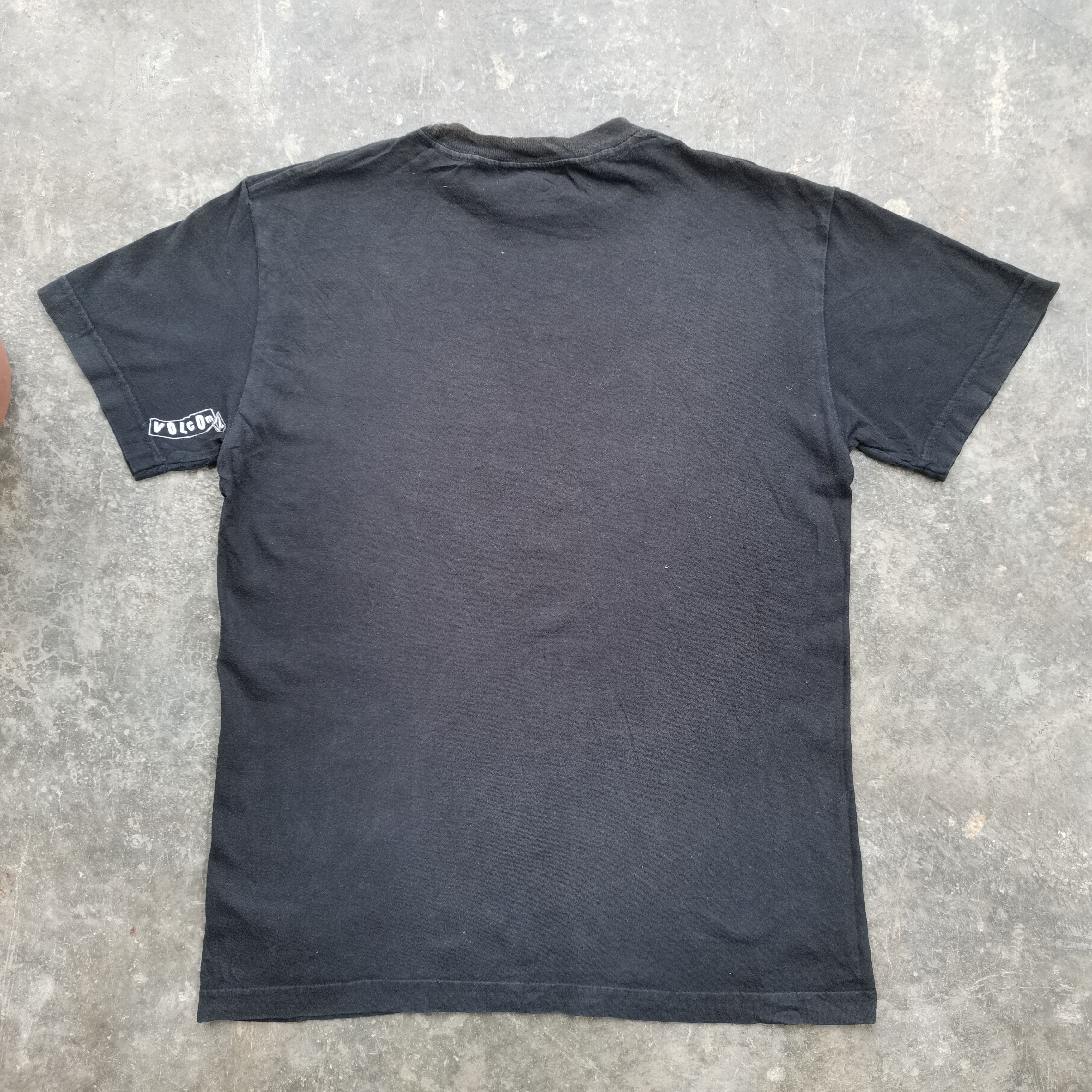 Vintage × Volcom Vintage VOLCOM Sun Faded Tshirt Size US L / EU 52-54 / 3 - 3 Thumbnail