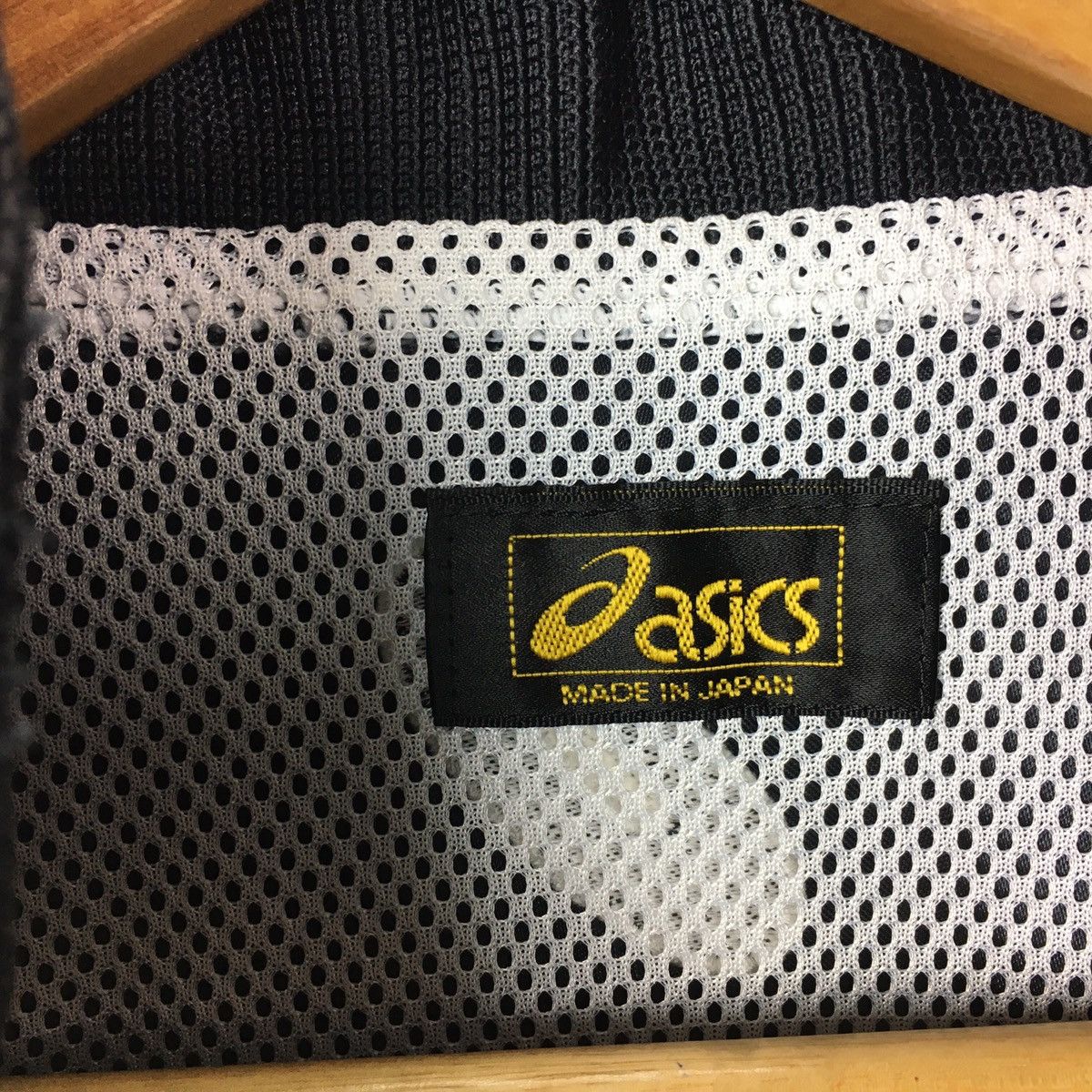 Asics Vintage Asics Side Tape Sweater Hiphop Swag Gift Sportswear Size US XL / EU 56 / 4 - 4 Thumbnail