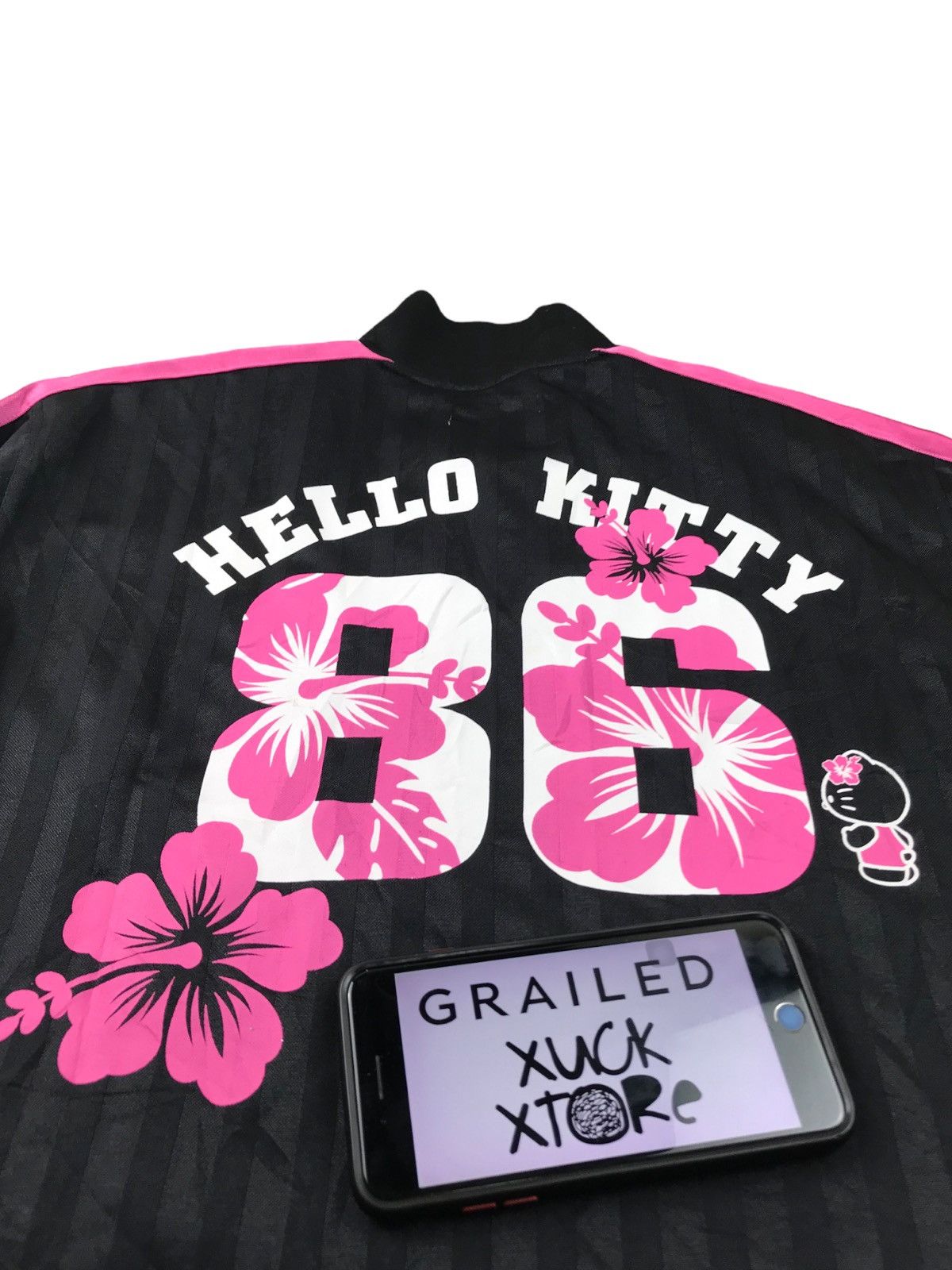 Anime × Cartoon Network × Japanese Brand 🔥BEST OFFER🔥HELLO KITTY HAWAIIAN 86 ZIPPER M Size US M / EU 48-50 / 2 - 12 Thumbnail